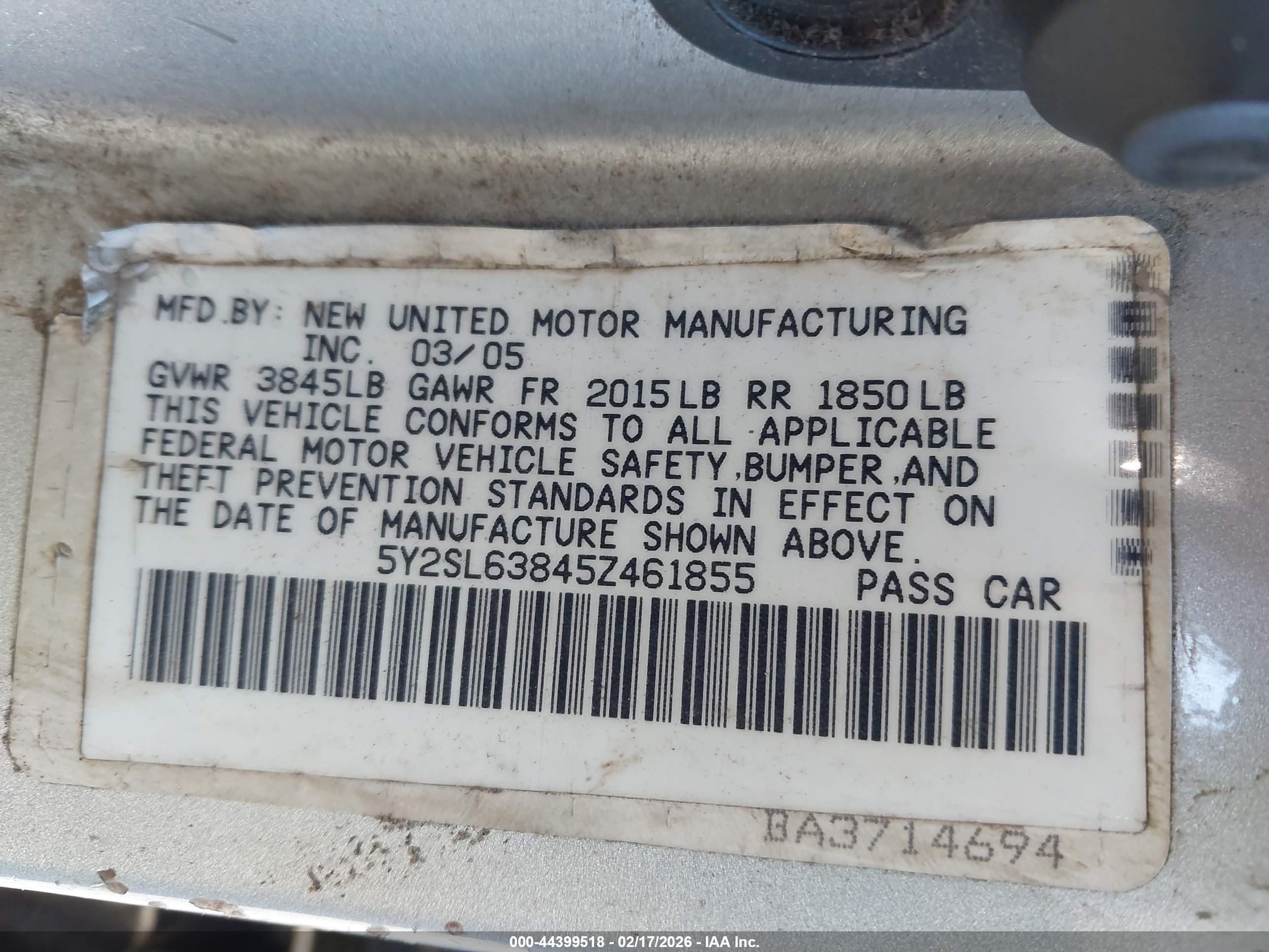 PONTIAC VIBE image 9
