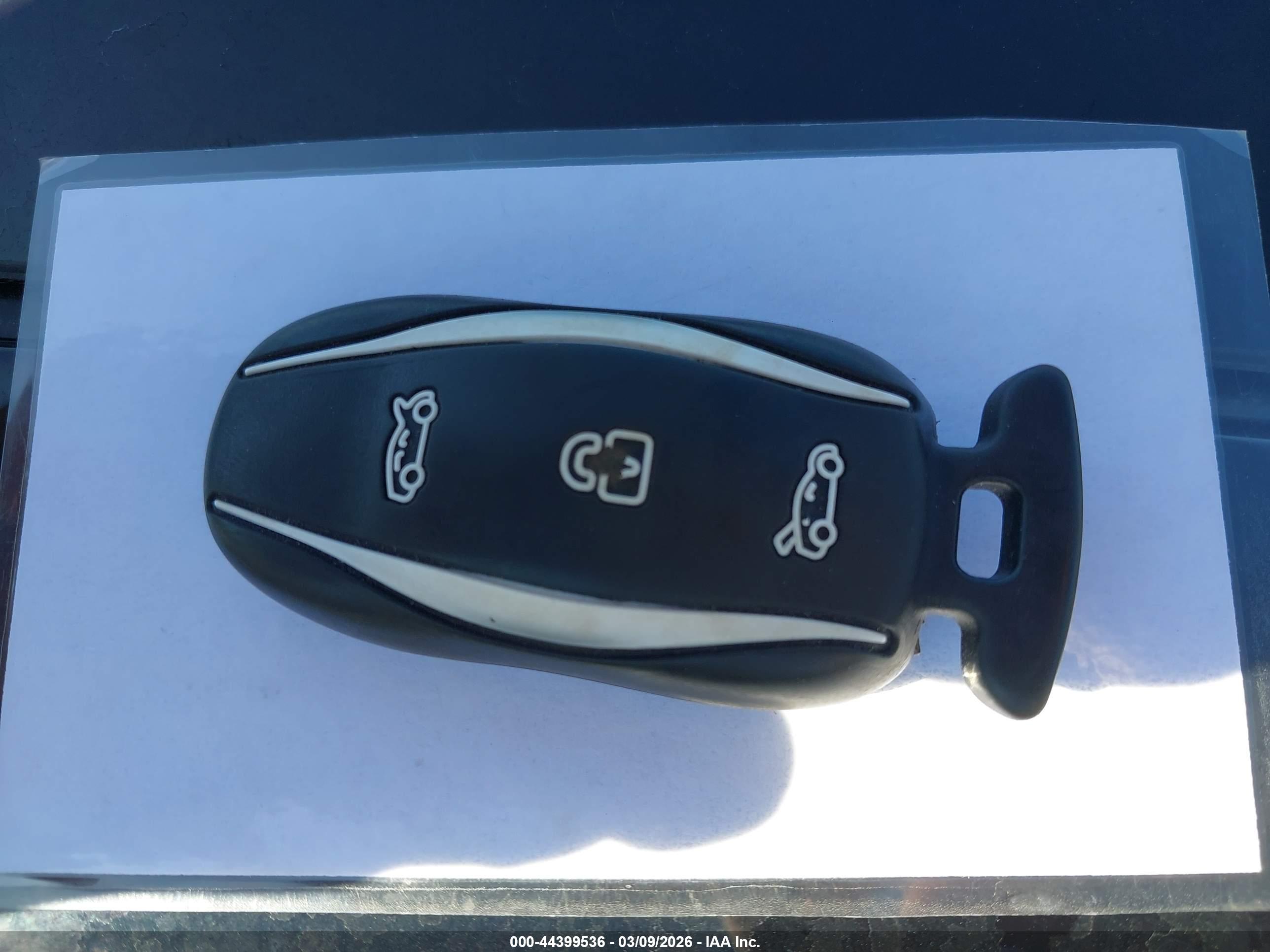 TESLA MODEL image 11