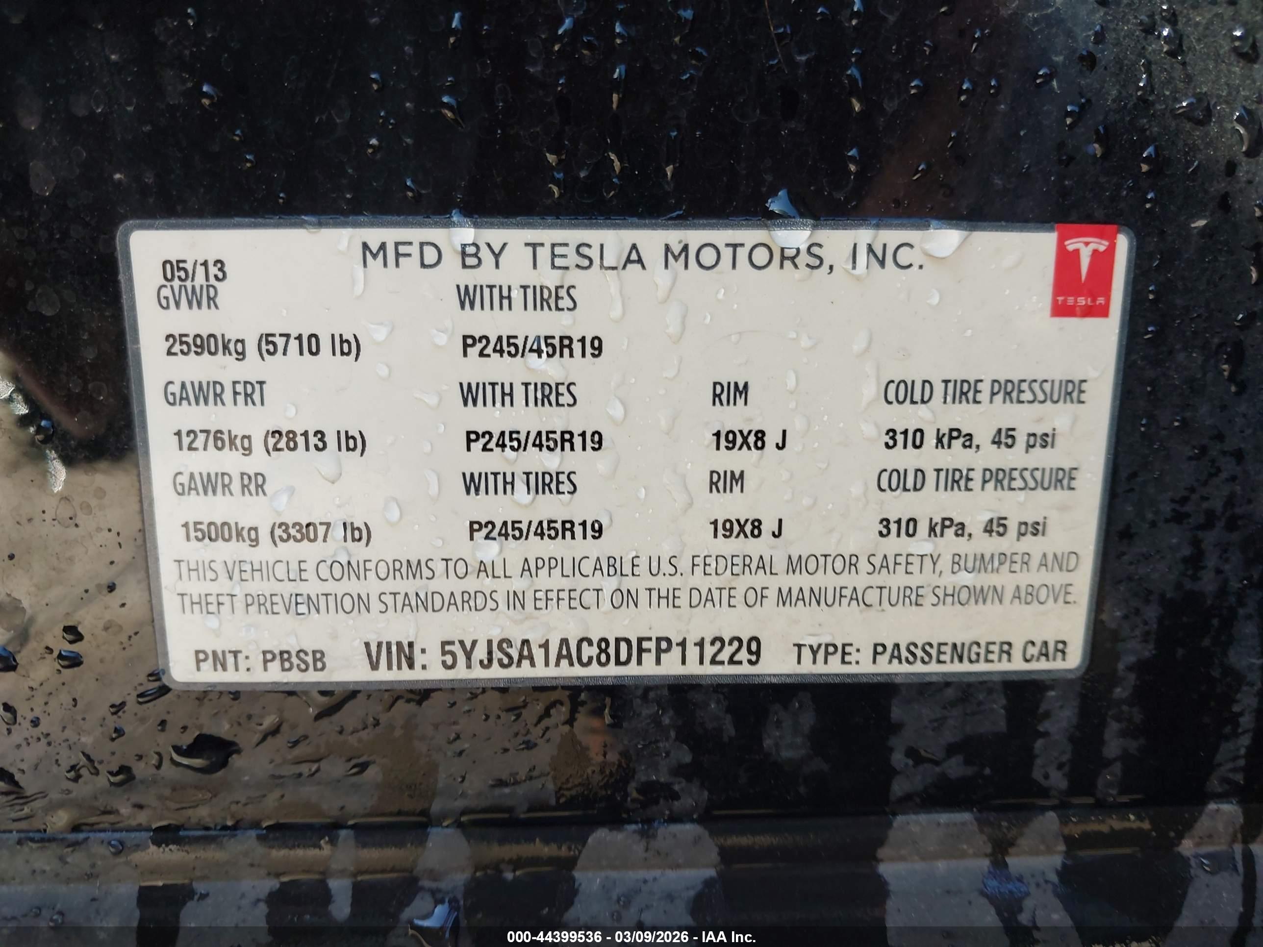 TESLA MODEL image 9