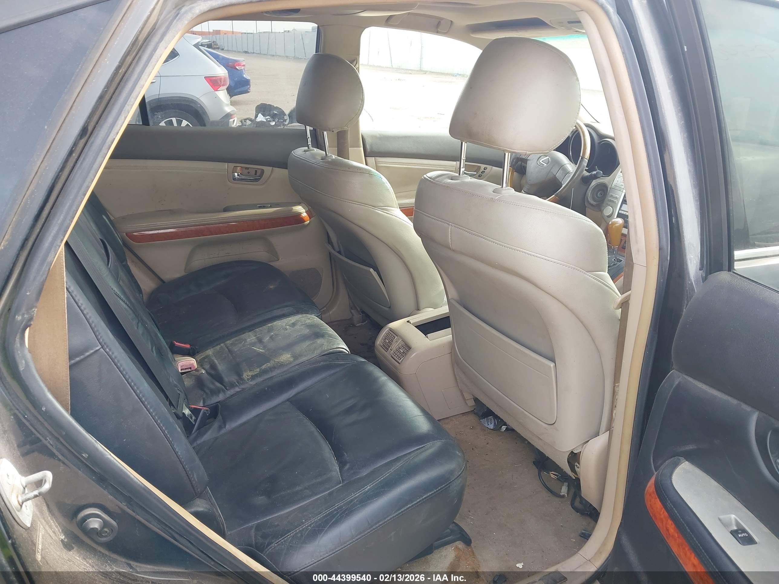 LEXUS RX image 8