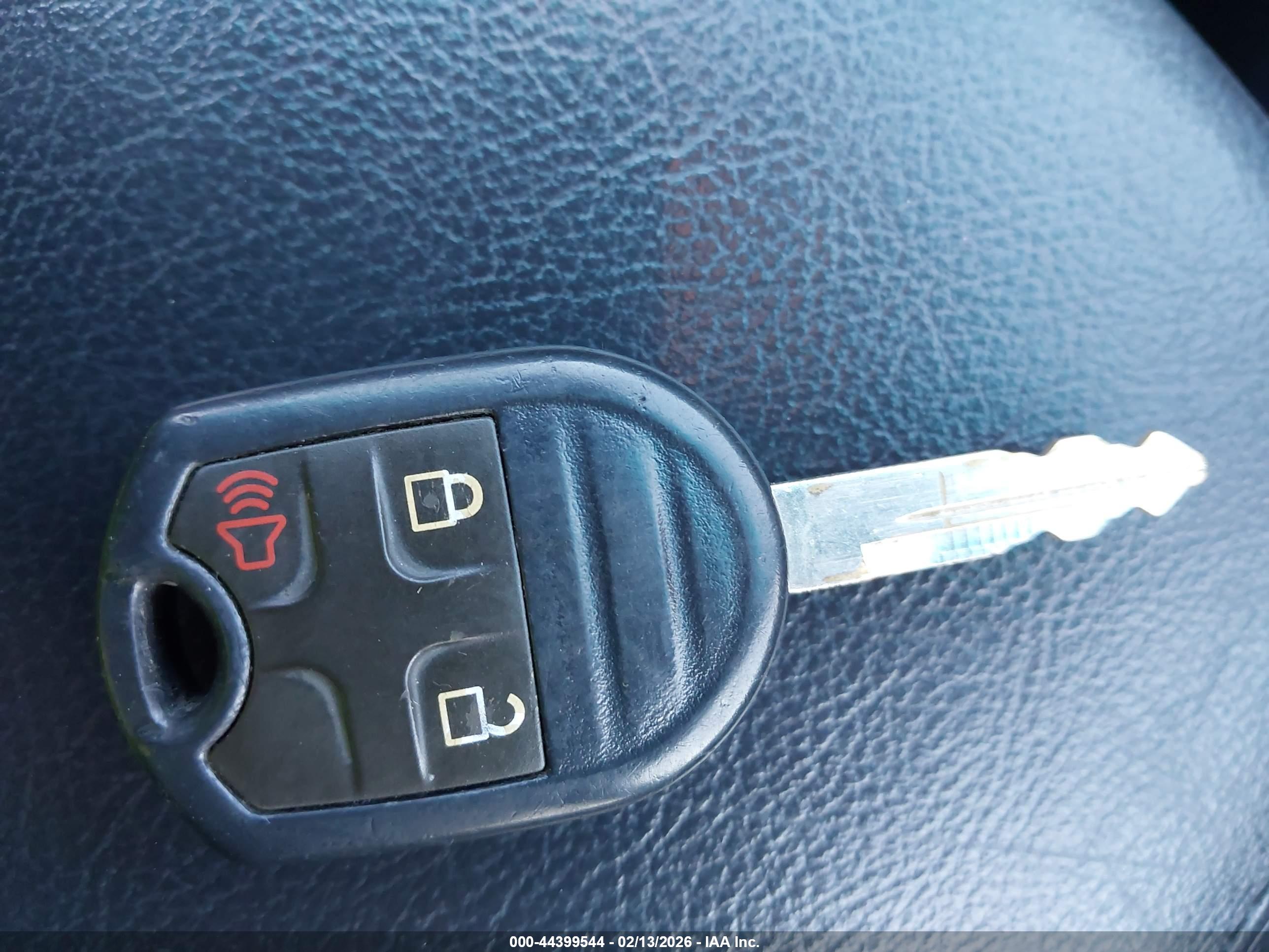 FORD EXPLORER image 11
