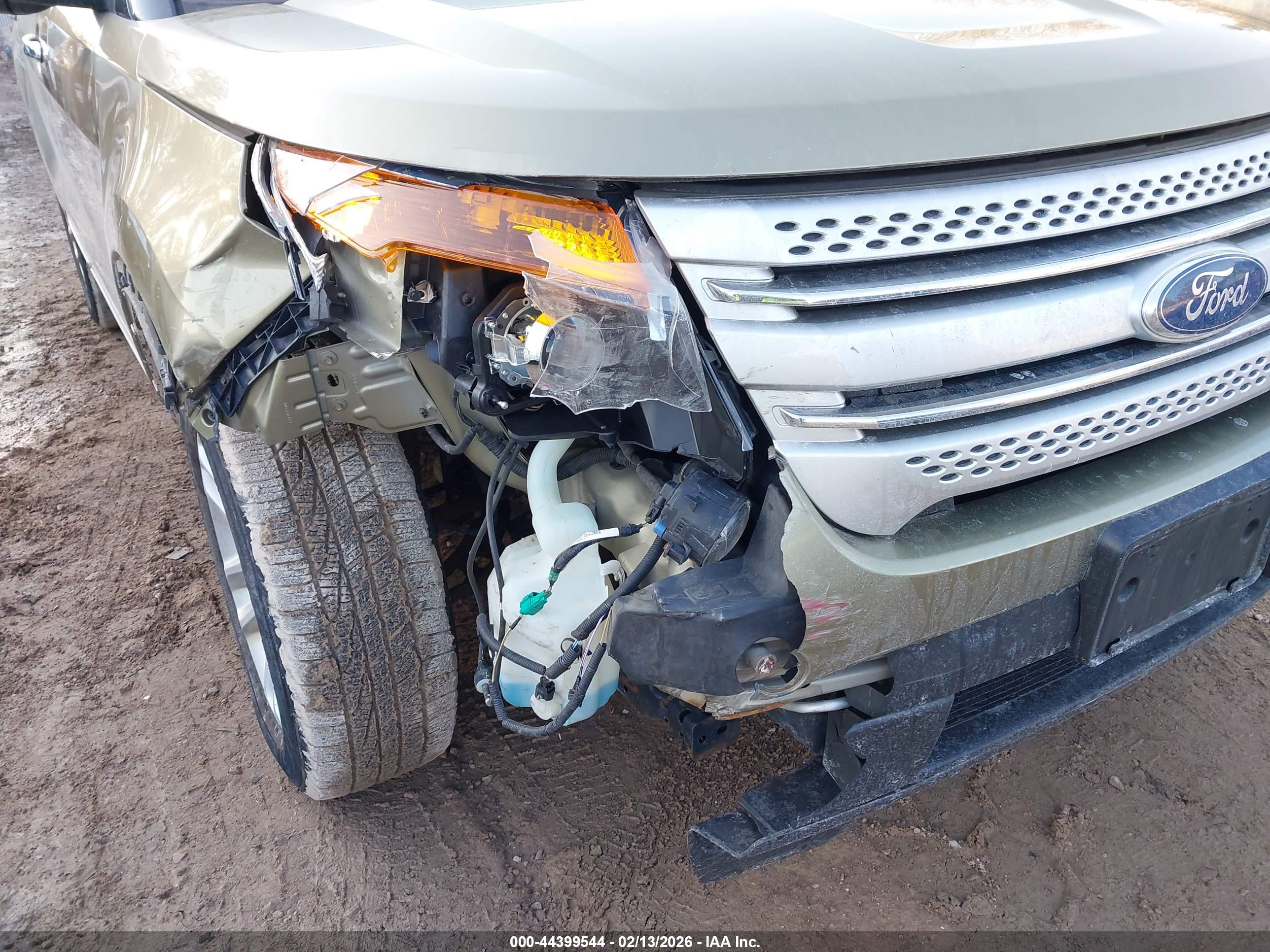 FORD EXPLORER image 6