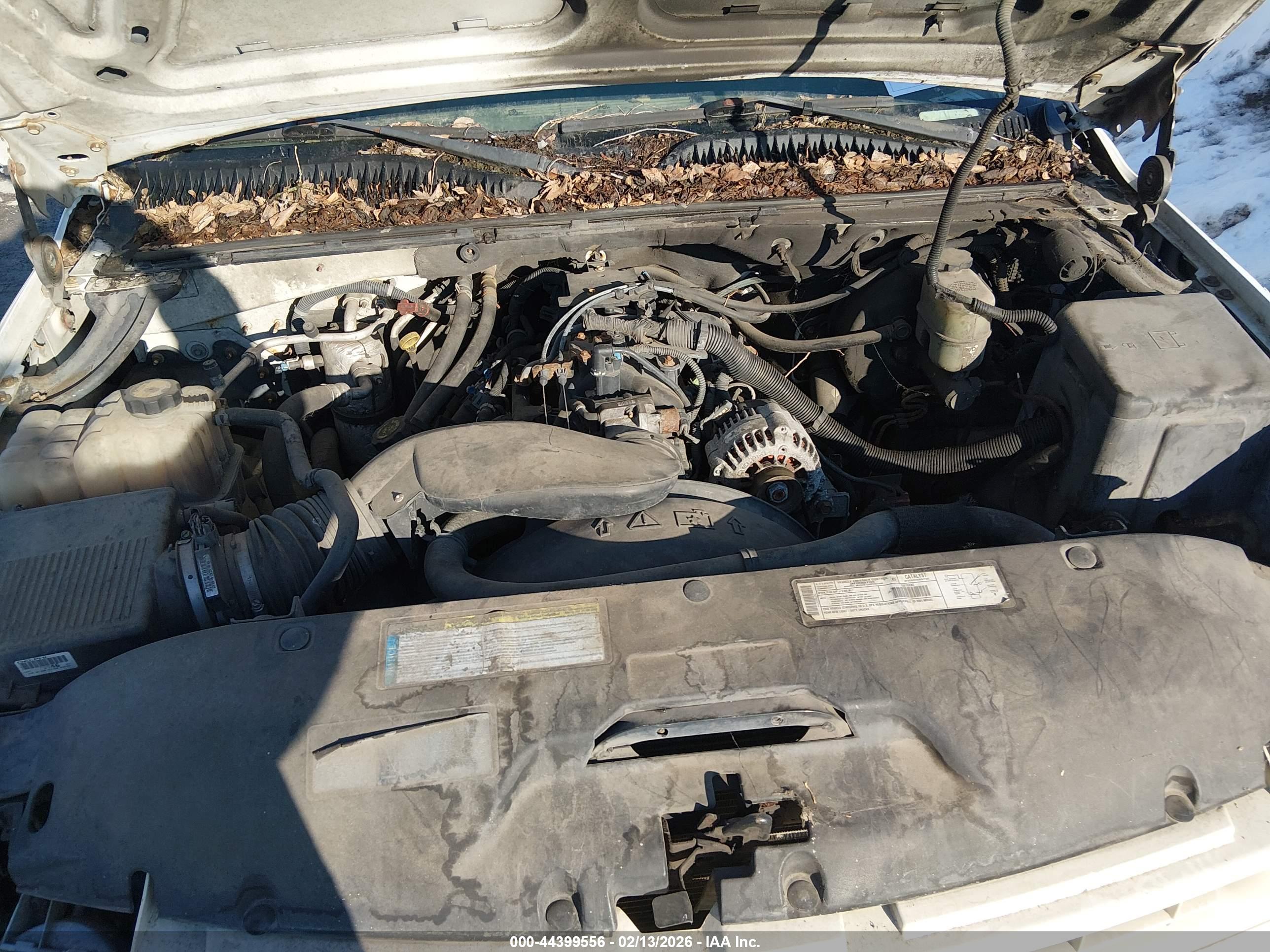 CHEVROLET TAHOE image 10