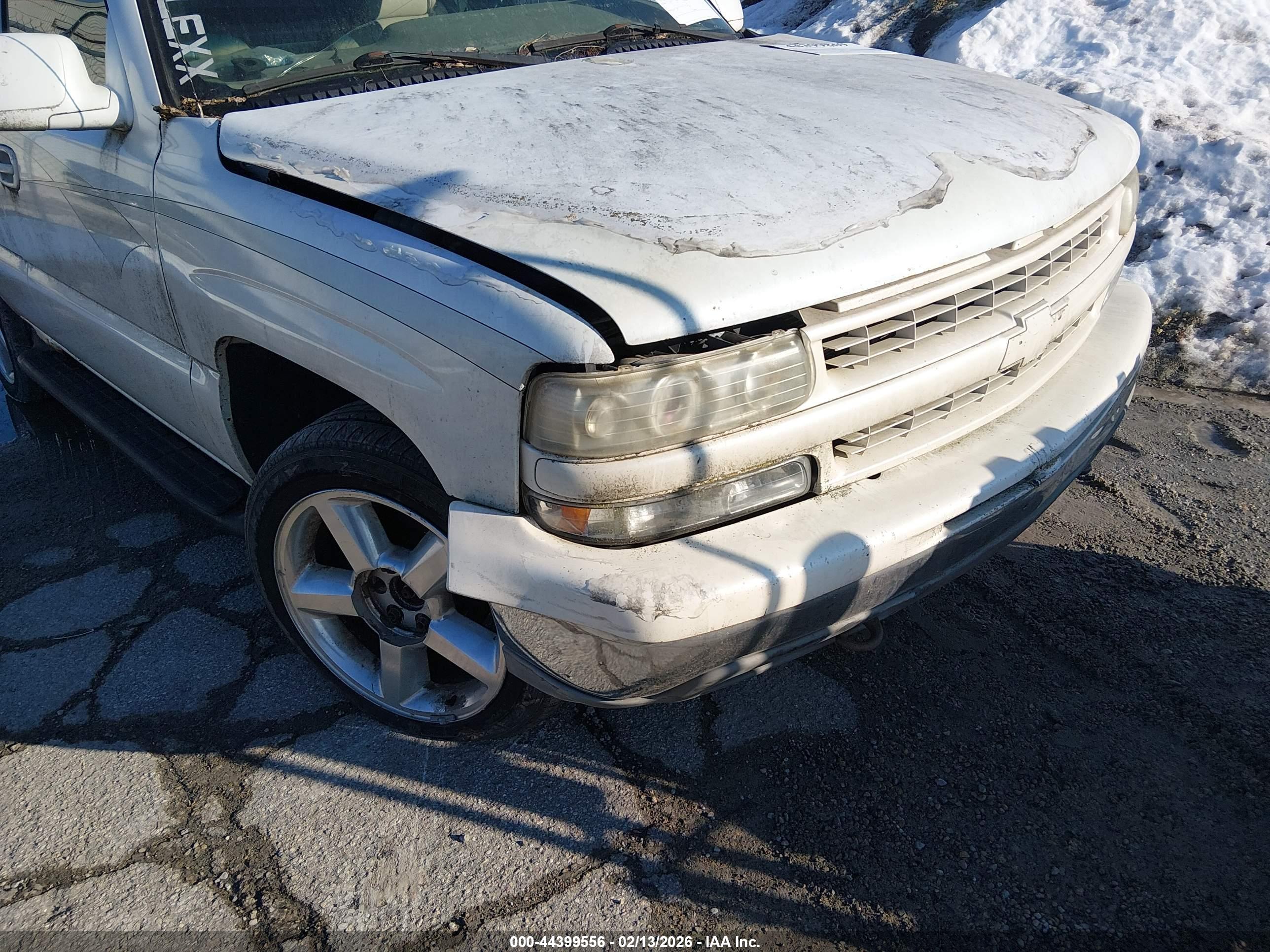CHEVROLET TAHOE image 6