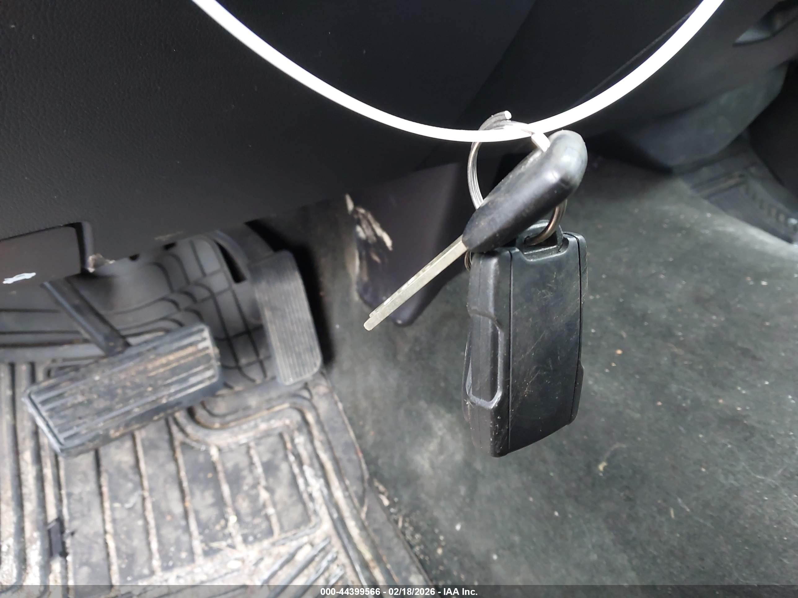 CHEVROLET SILVERADO image 11