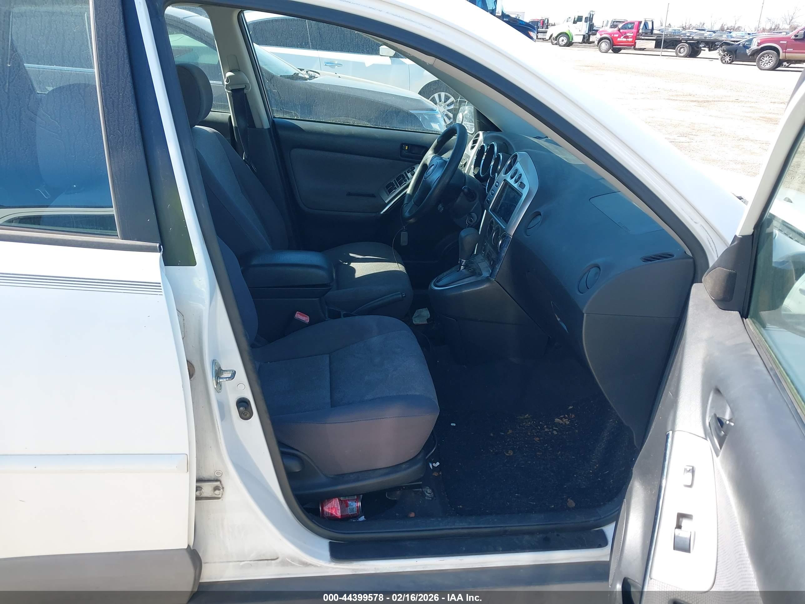 PONTIAC VIBE image 5