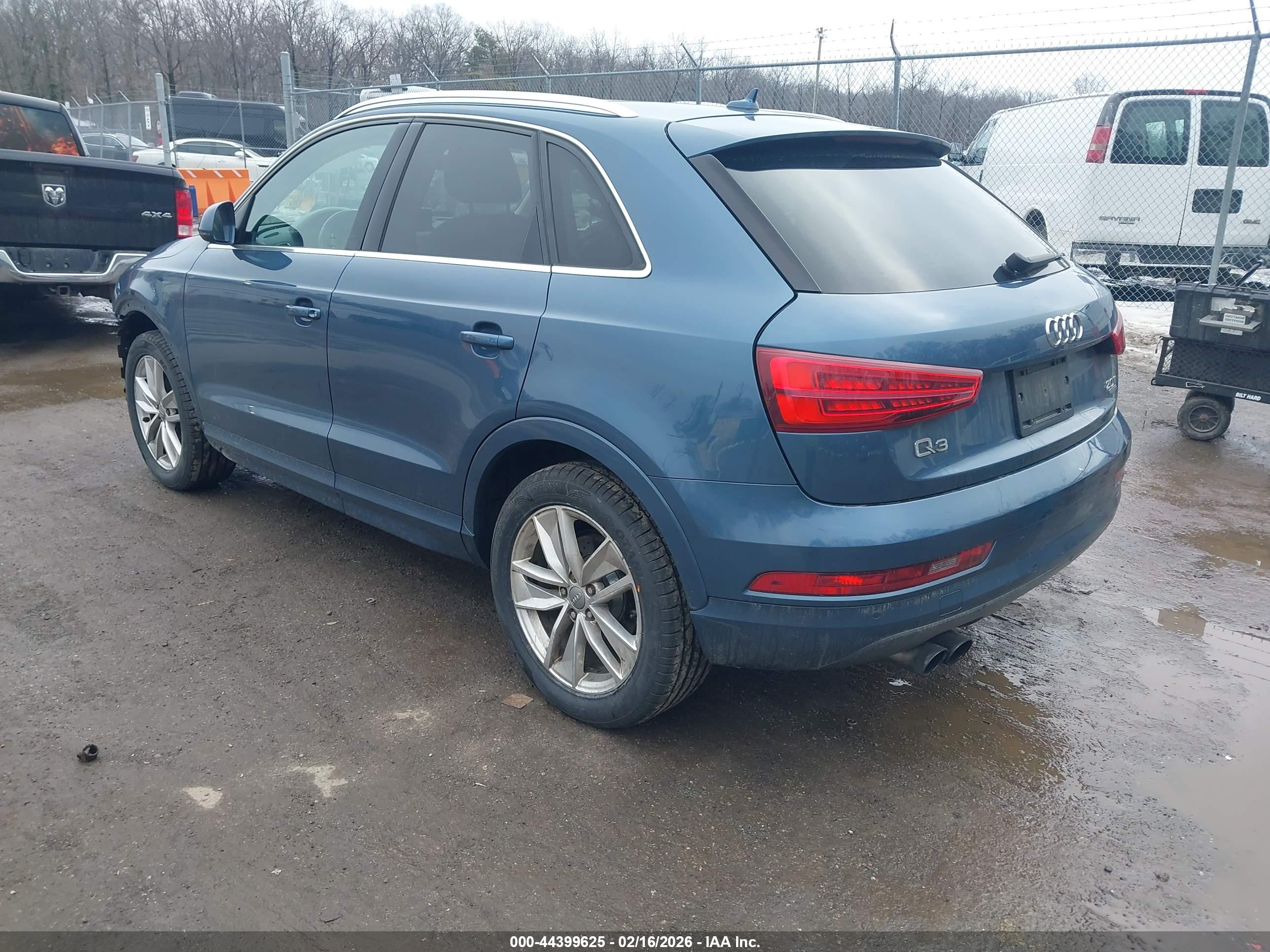 AUDI Q3 image 3