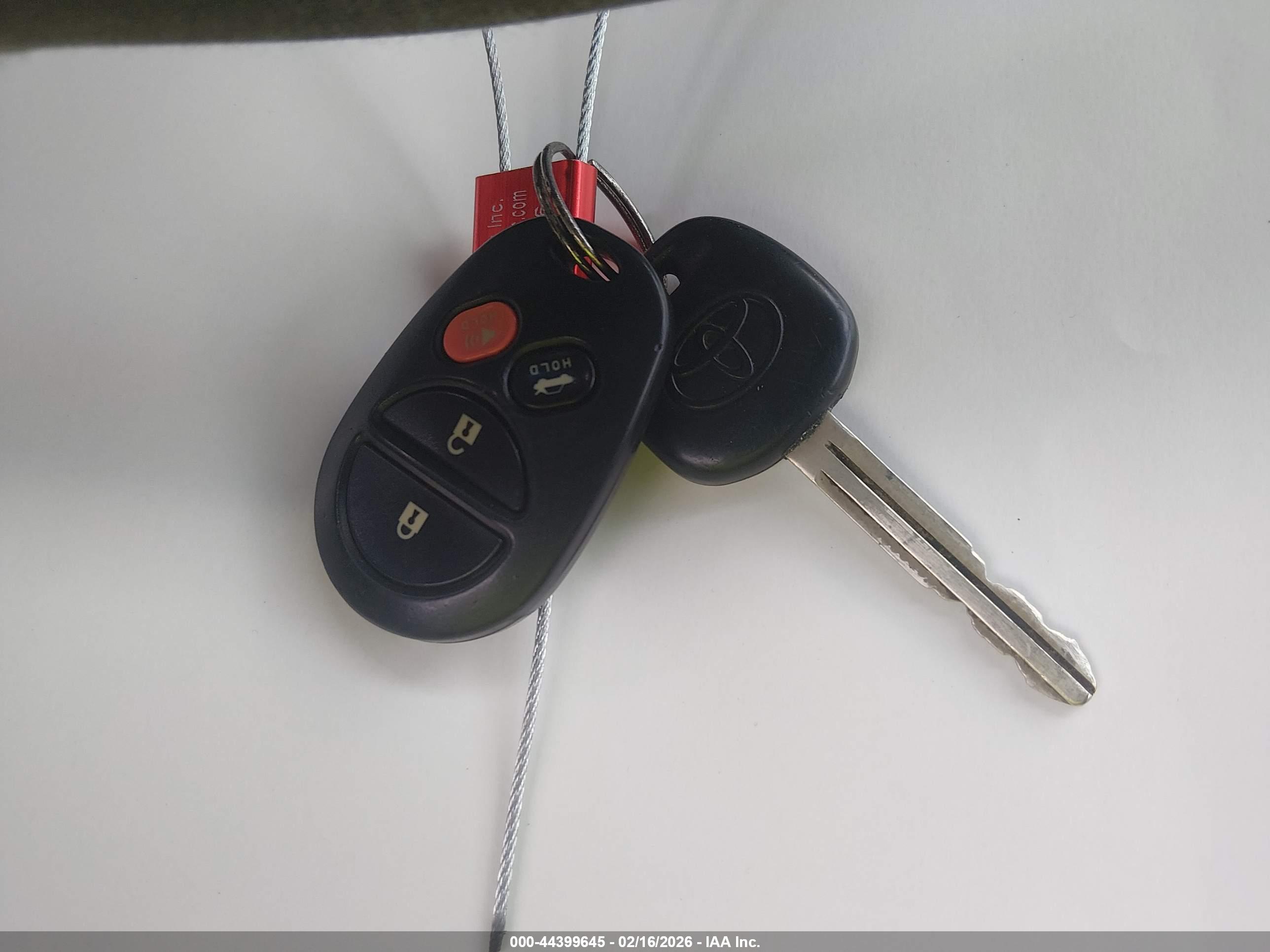 TOYOTA CAMRY image 11