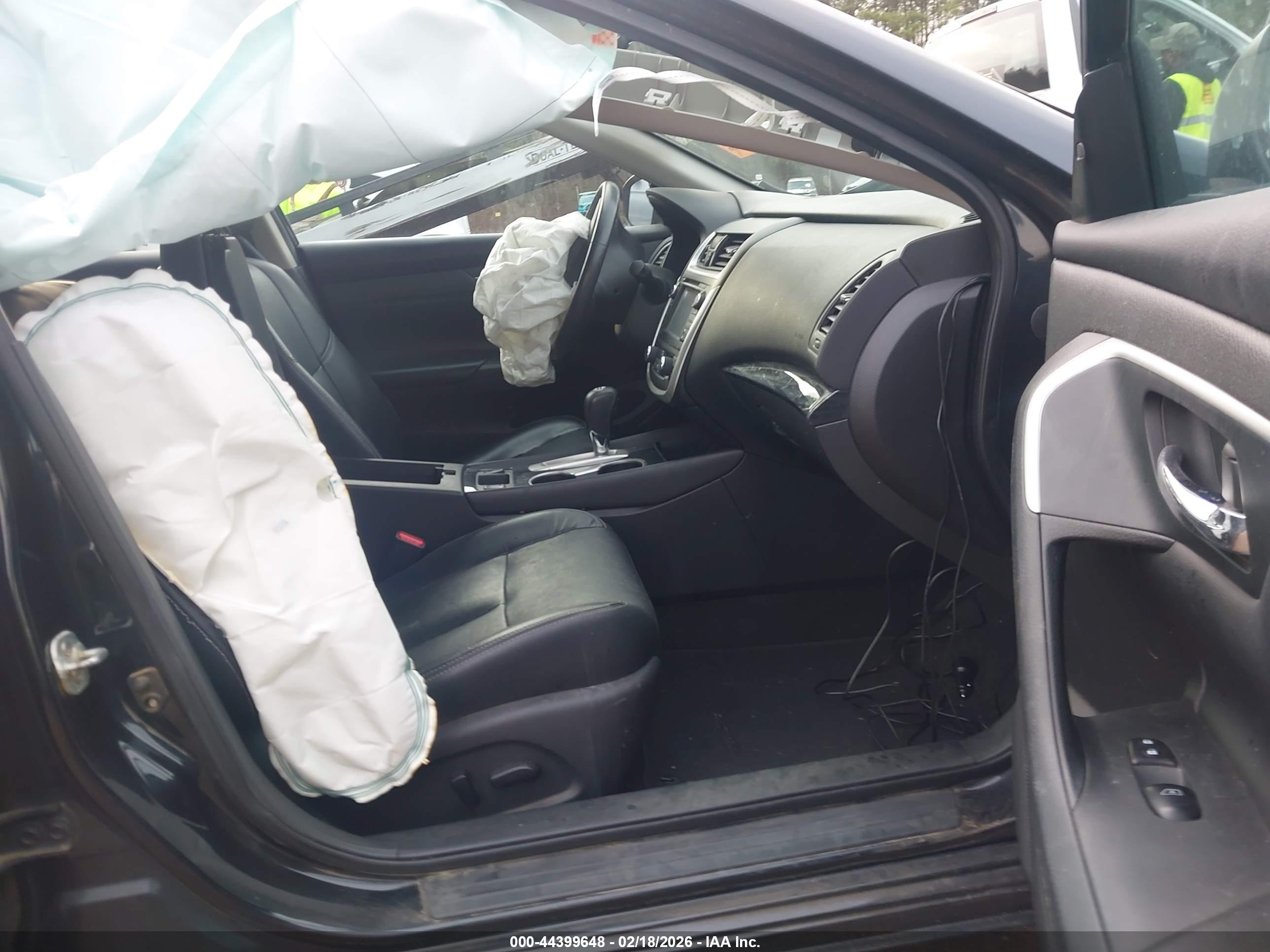 NISSAN ALTIMA image 5