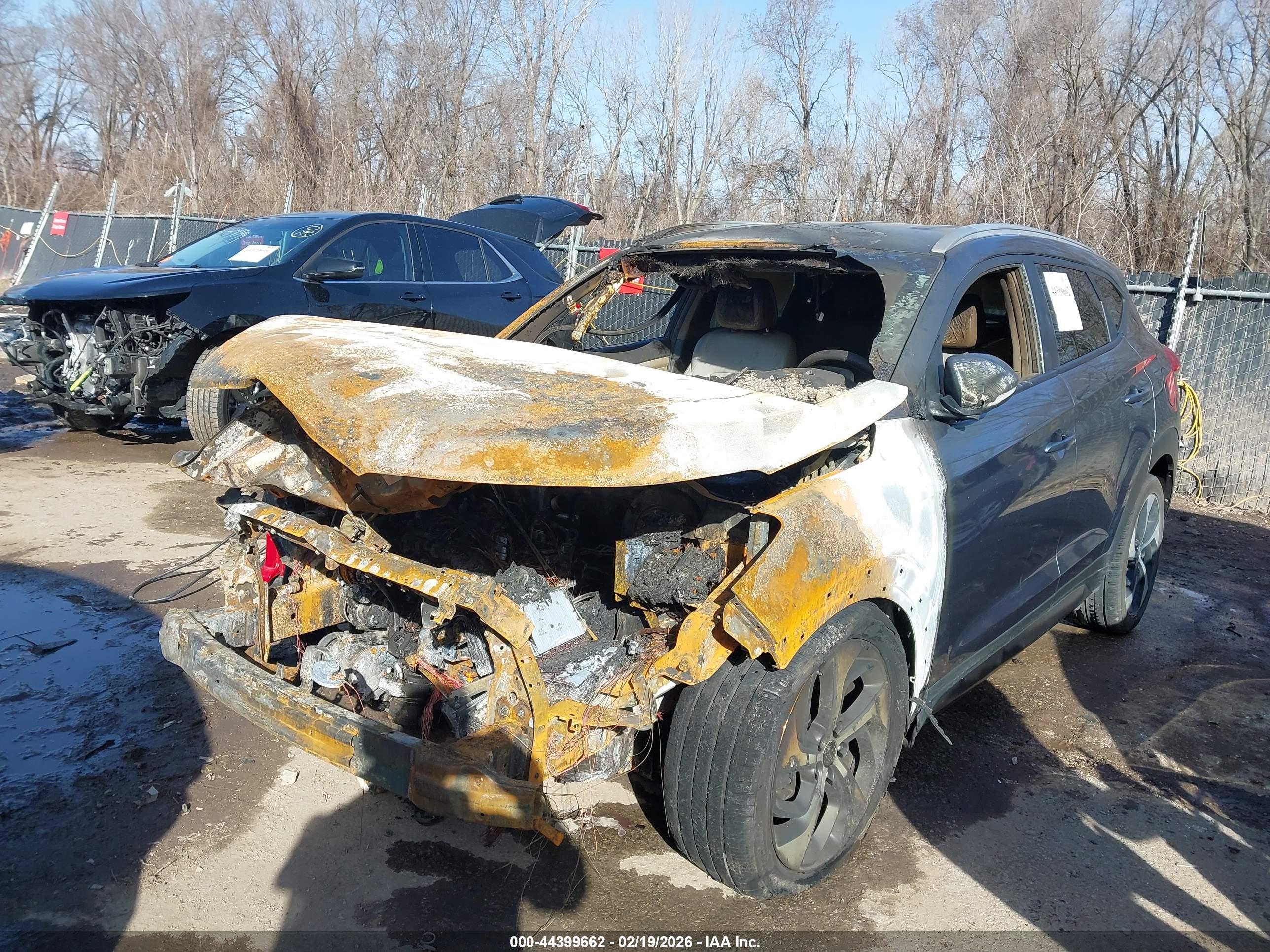 HYUNDAI TUCSON image 2