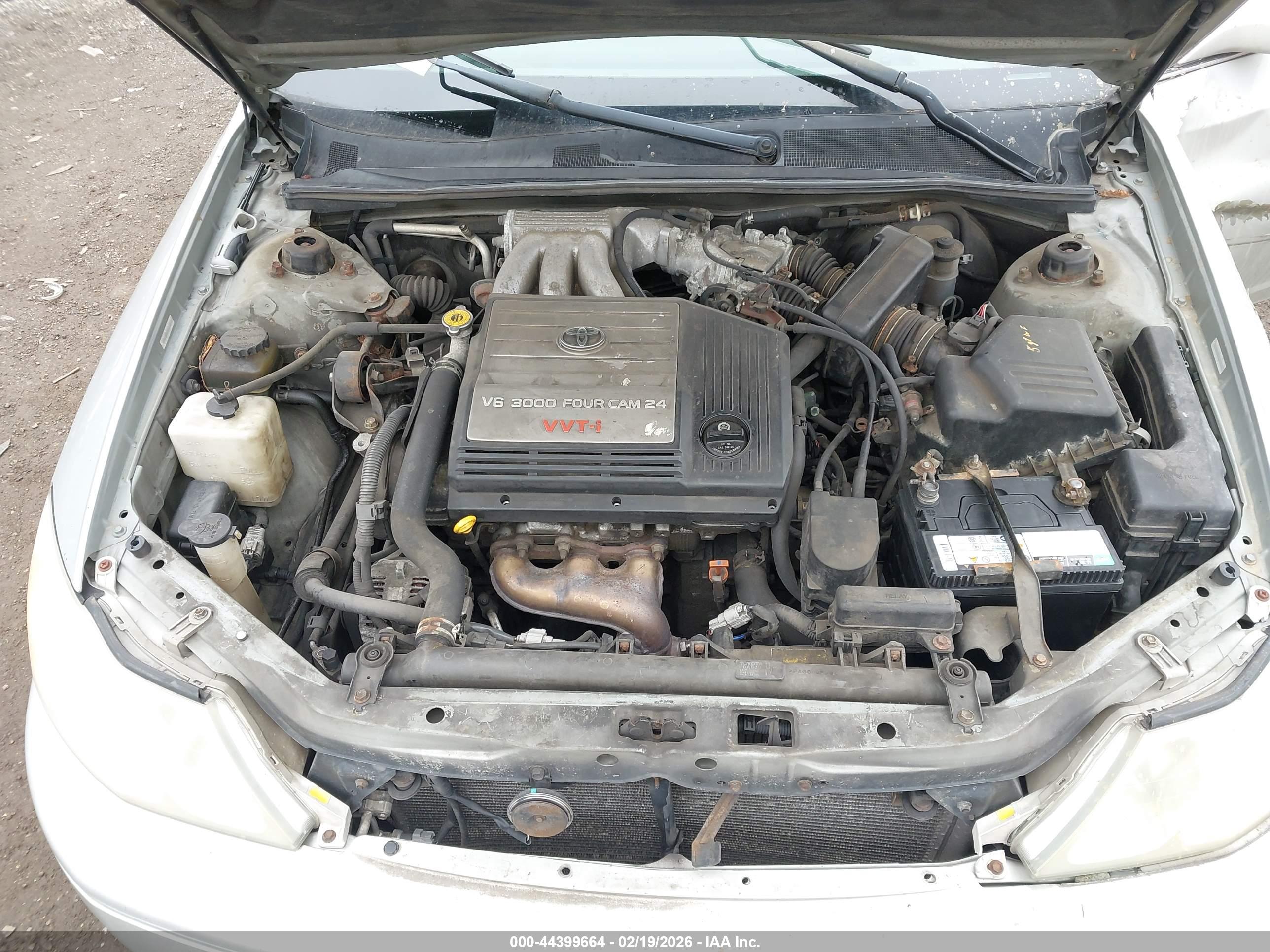 TOYOTA AVALON image 10