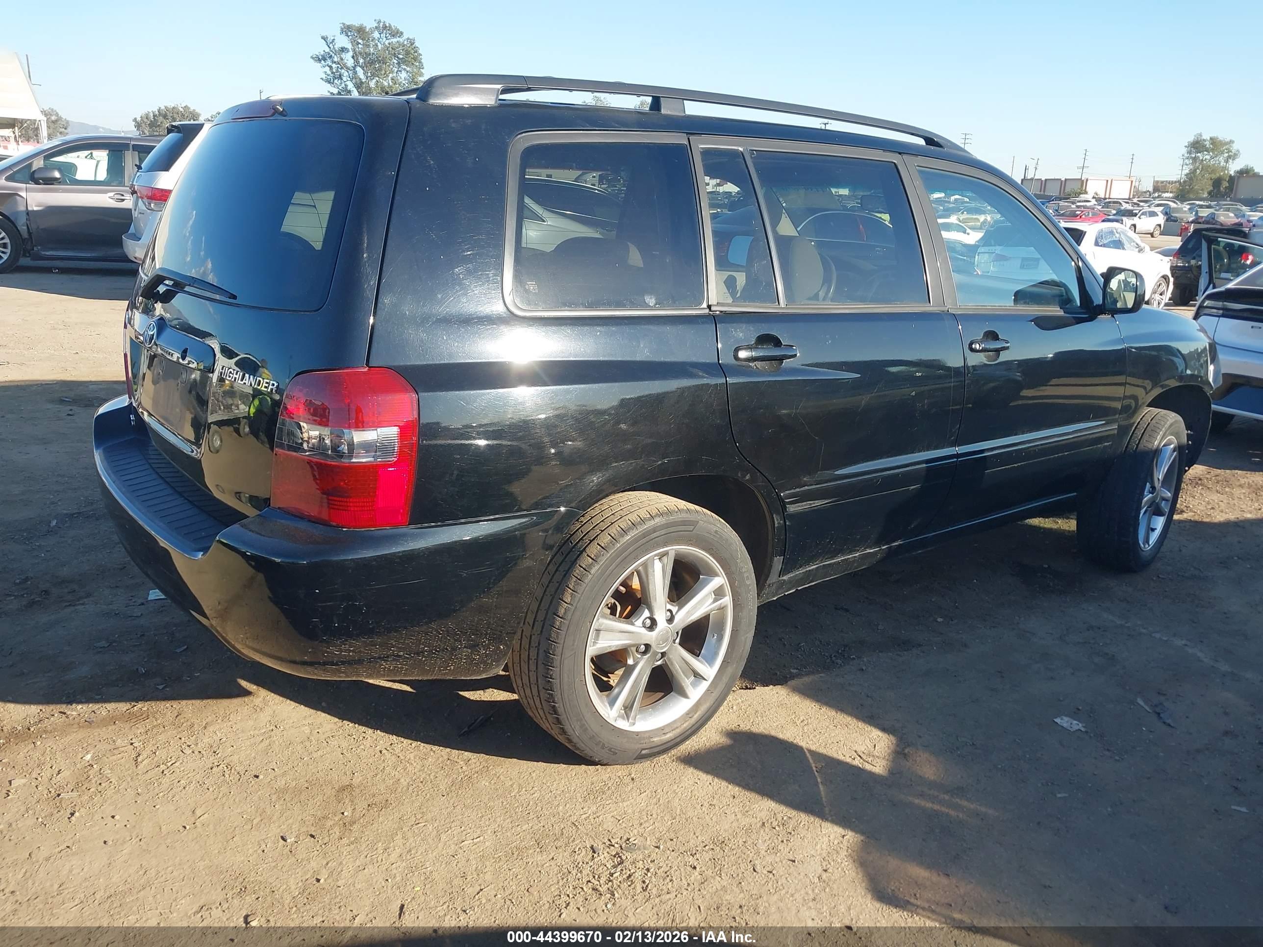 TOYOTA HIGHLANDER image 4