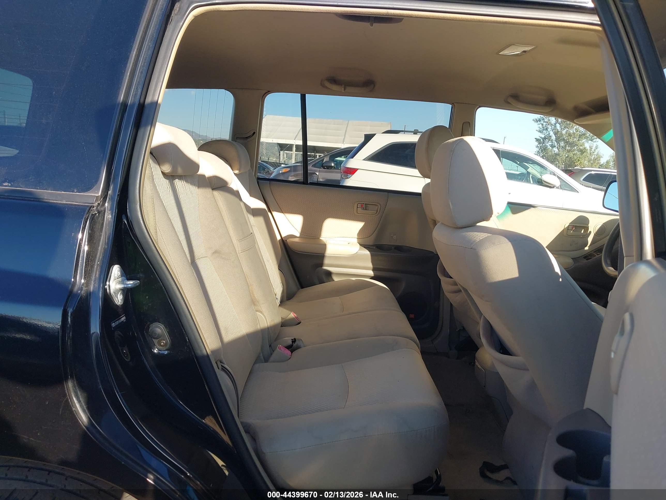 TOYOTA HIGHLANDER image 8