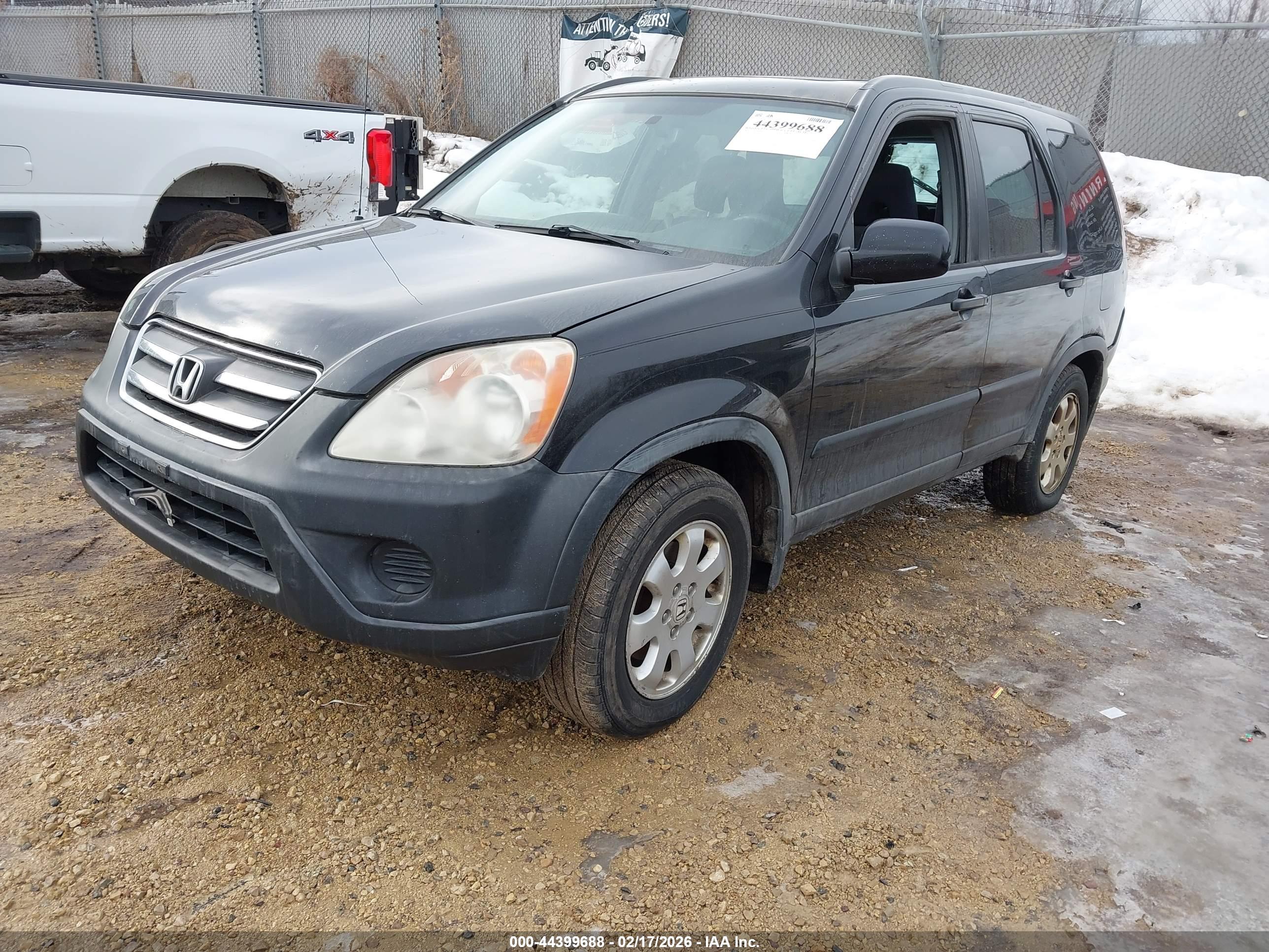 HONDA CR-V image 2