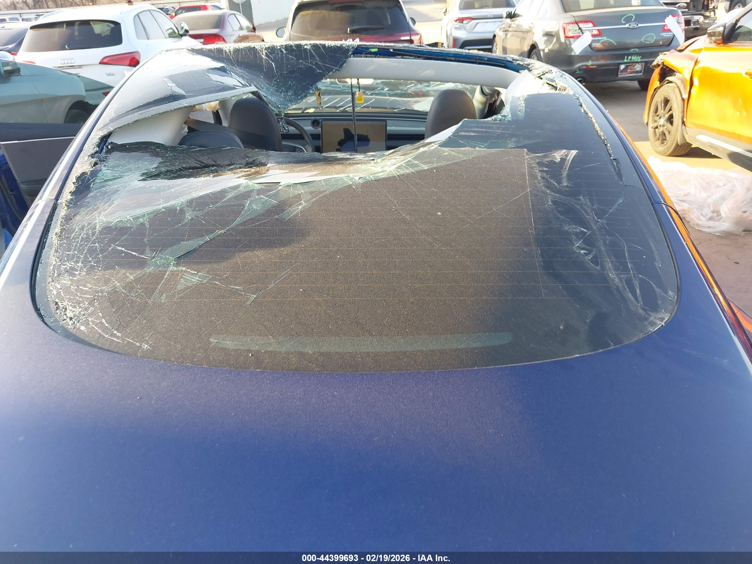 TESLA MODEL image 6