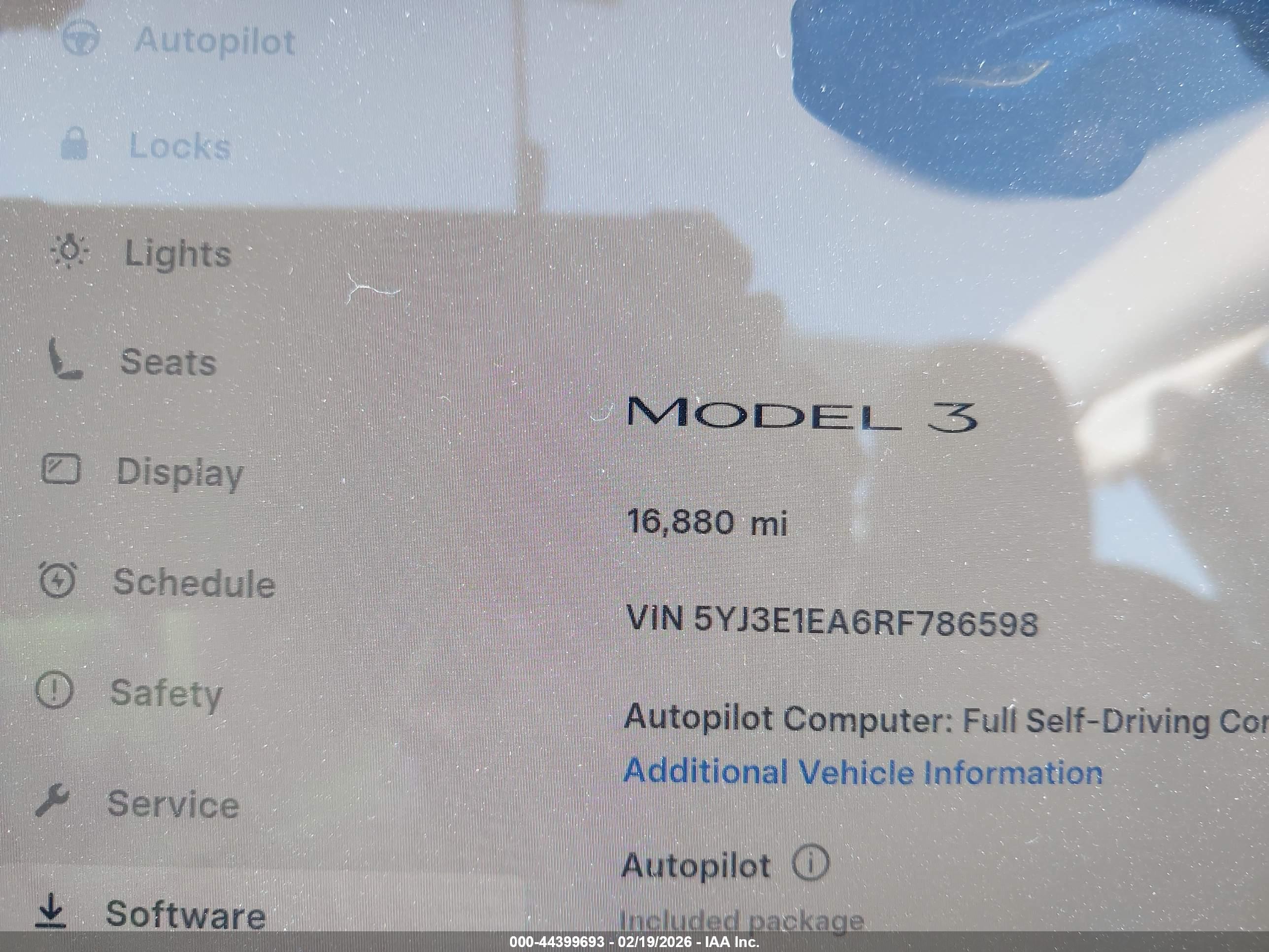 TESLA MODEL image 7