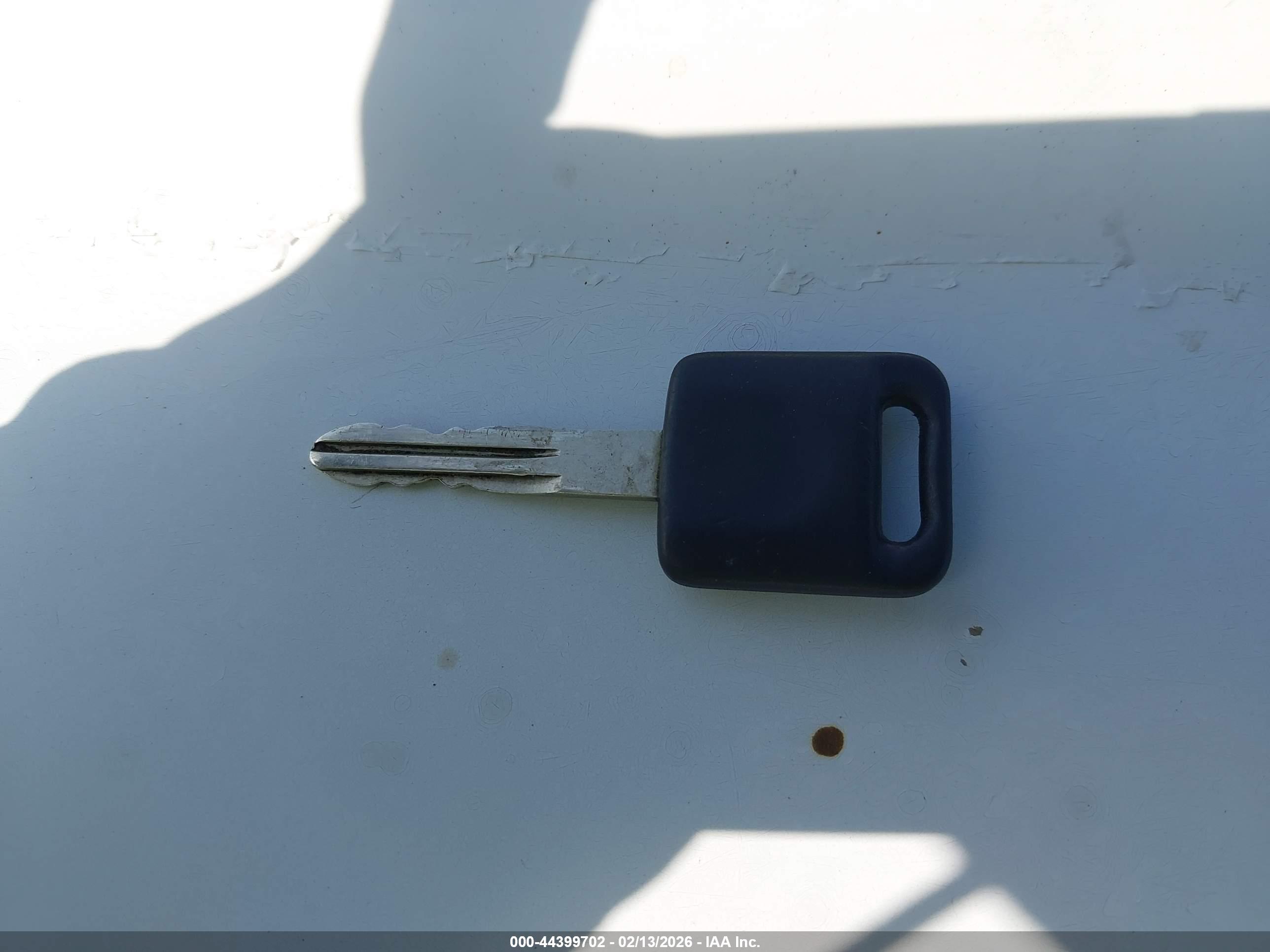 NISSAN TITAN image 11