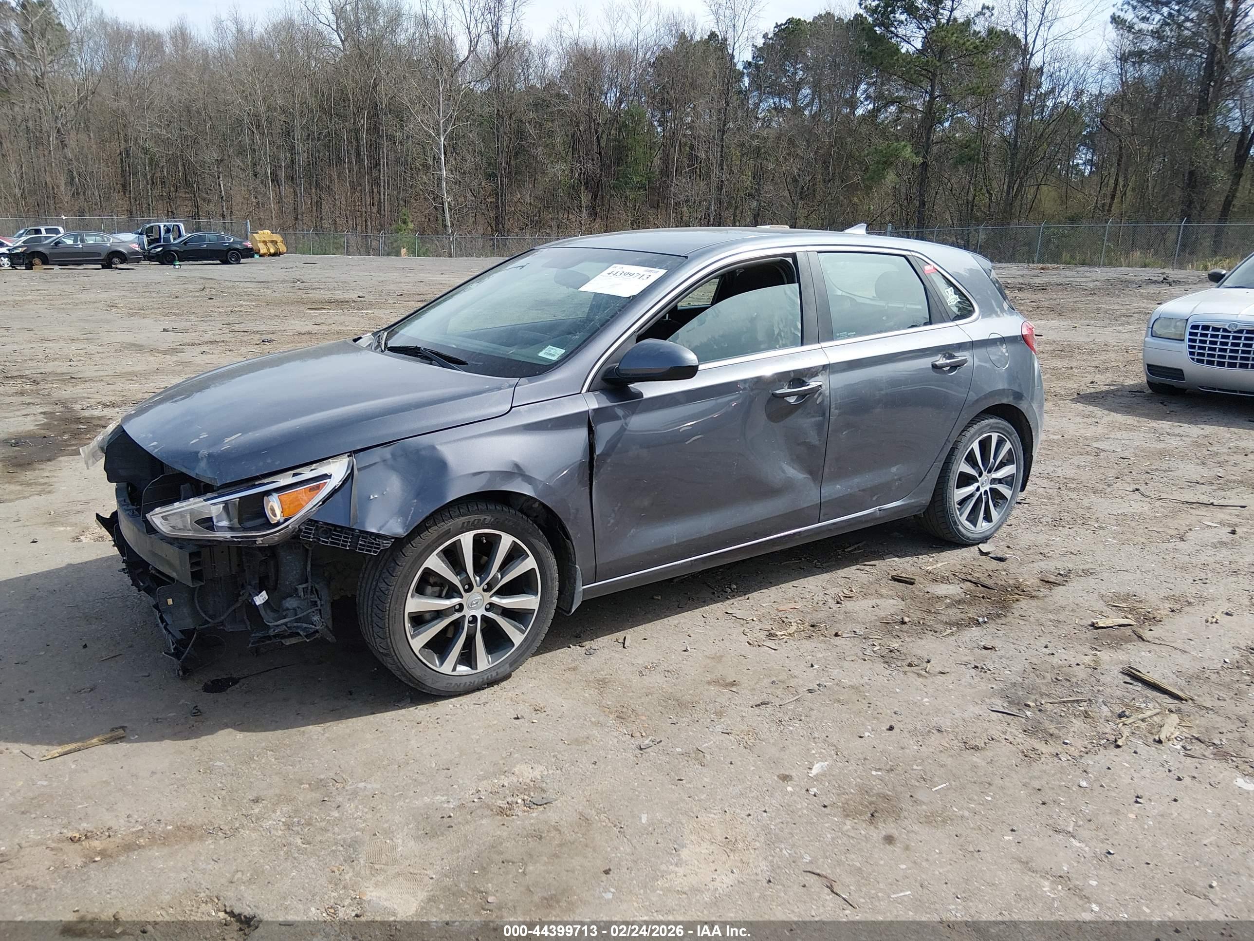 HYUNDAI ELANTRA image 2