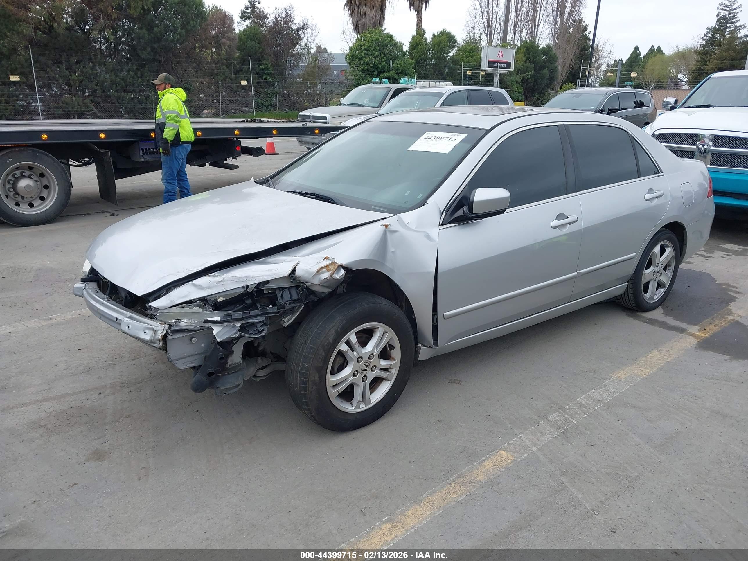 HONDA ACCORD image 2