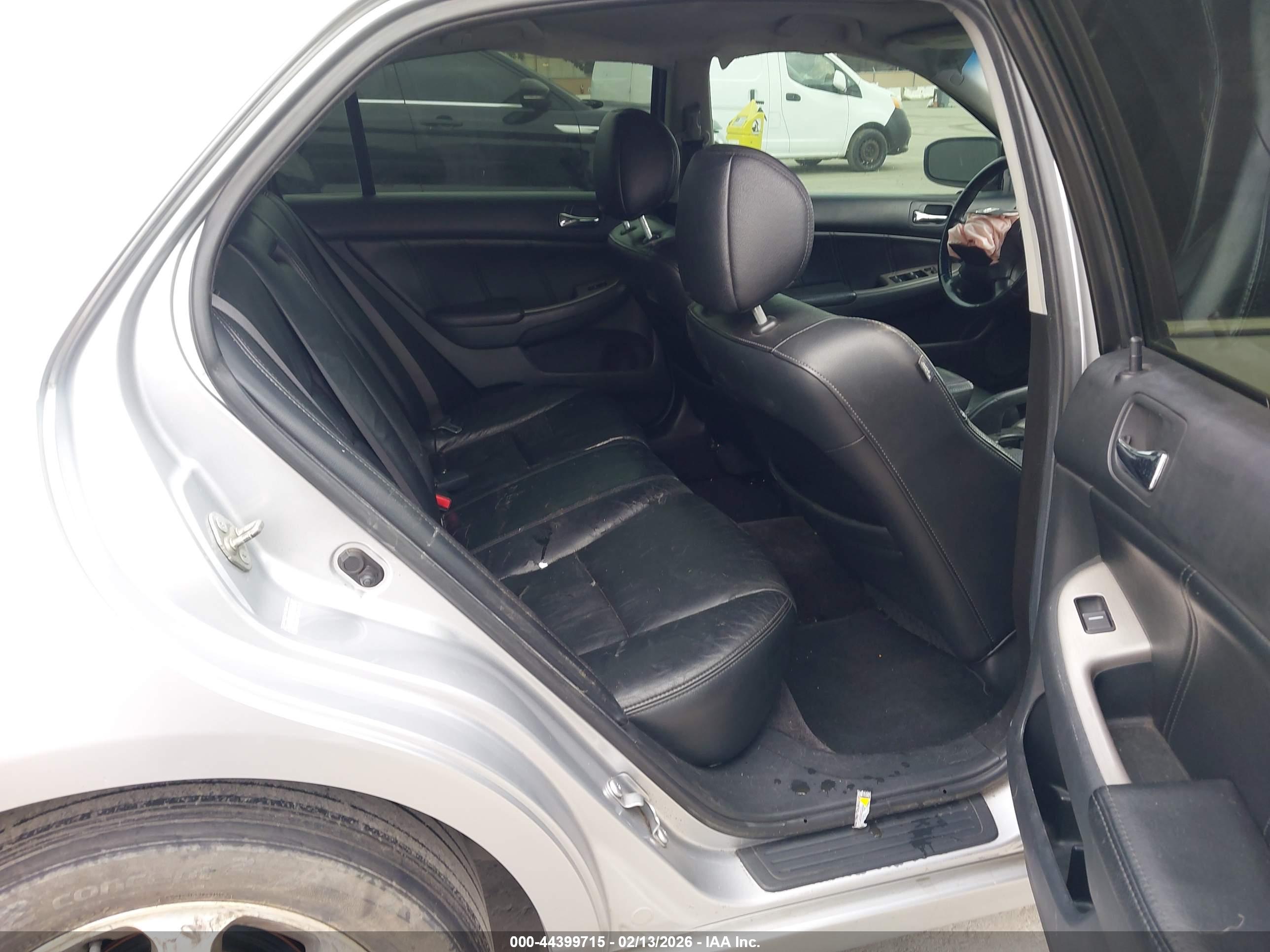 HONDA ACCORD image 8