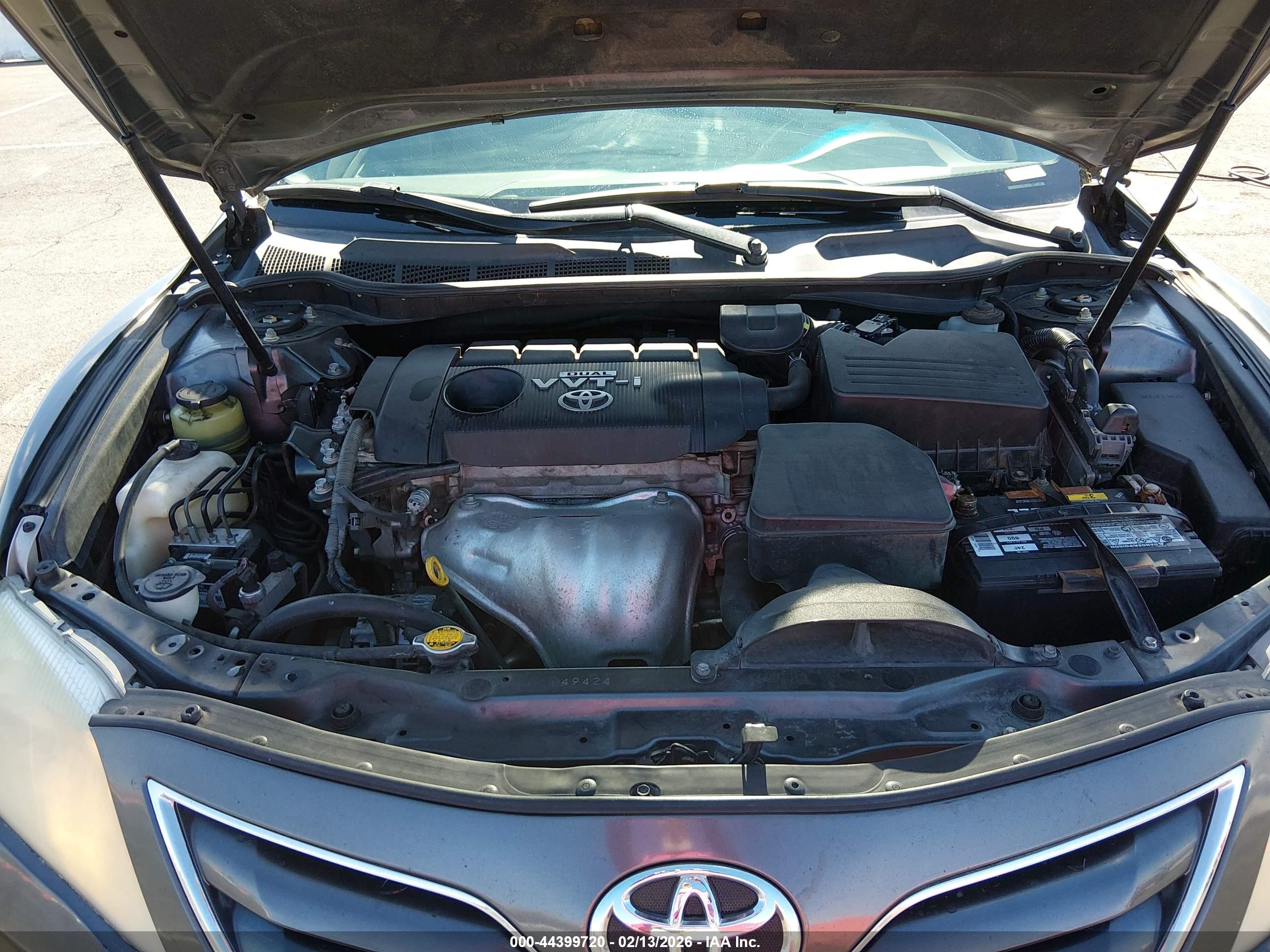 TOYOTA CAMRY image 10