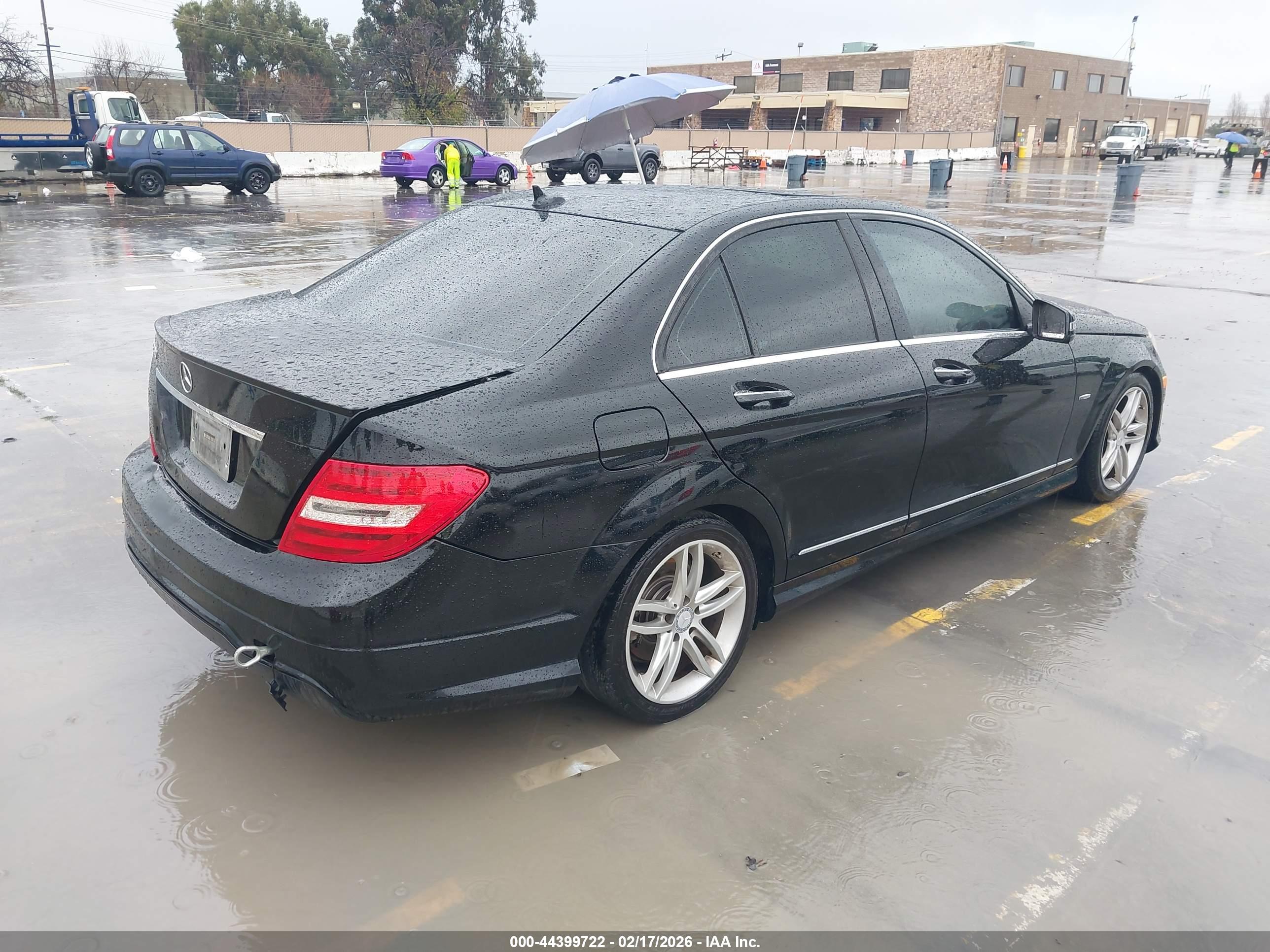 MERCEDES-BENZ C image 4