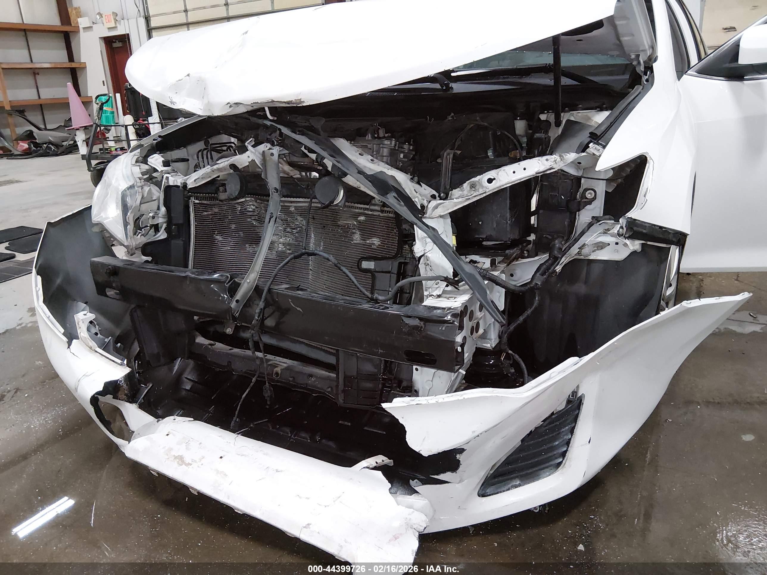 TOYOTA CAMRY image 6