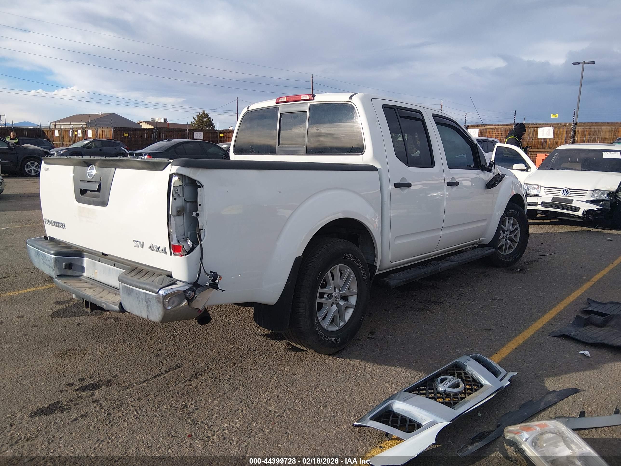 NISSAN FRONTIER image 4