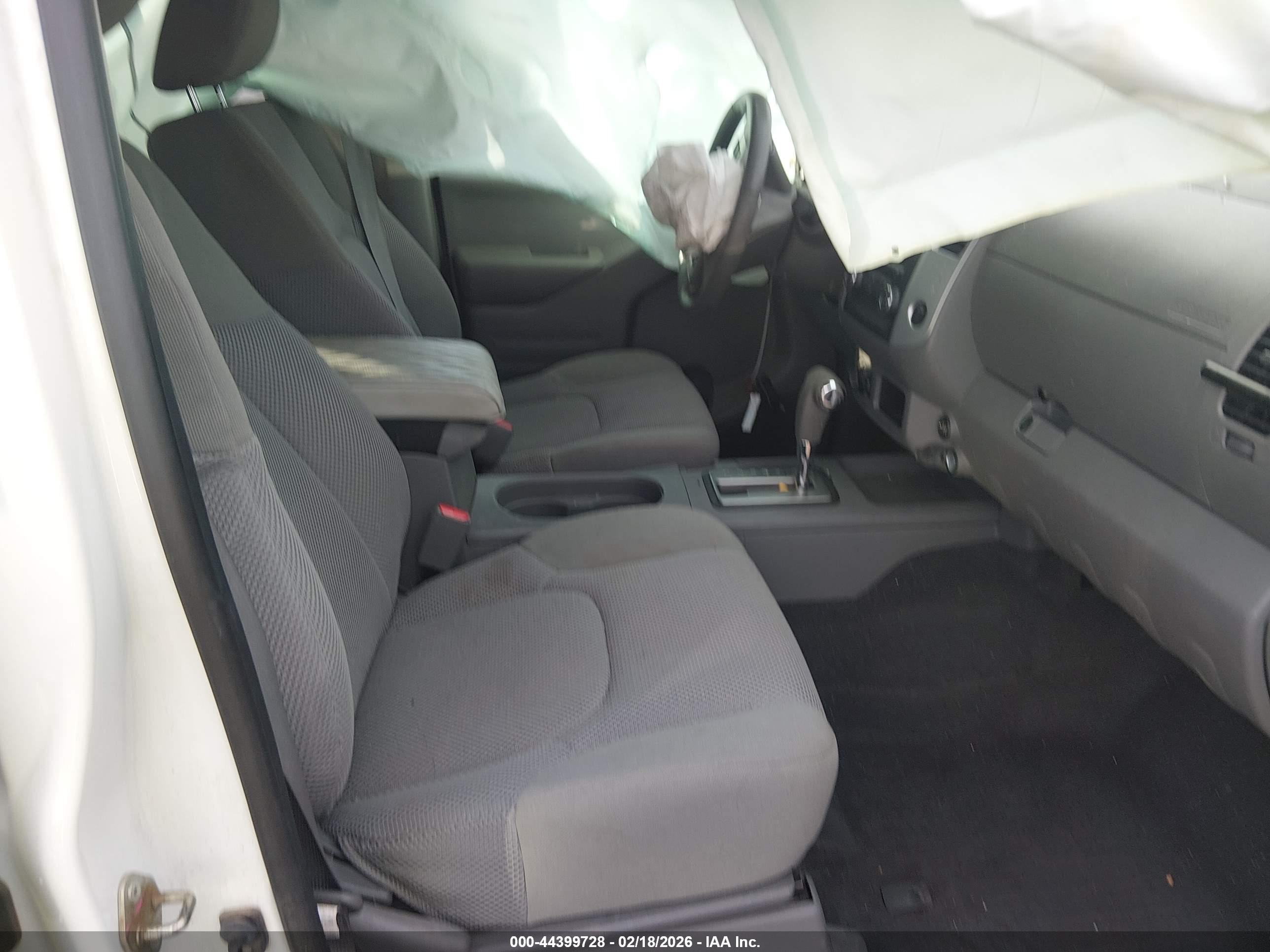 NISSAN FRONTIER image 5