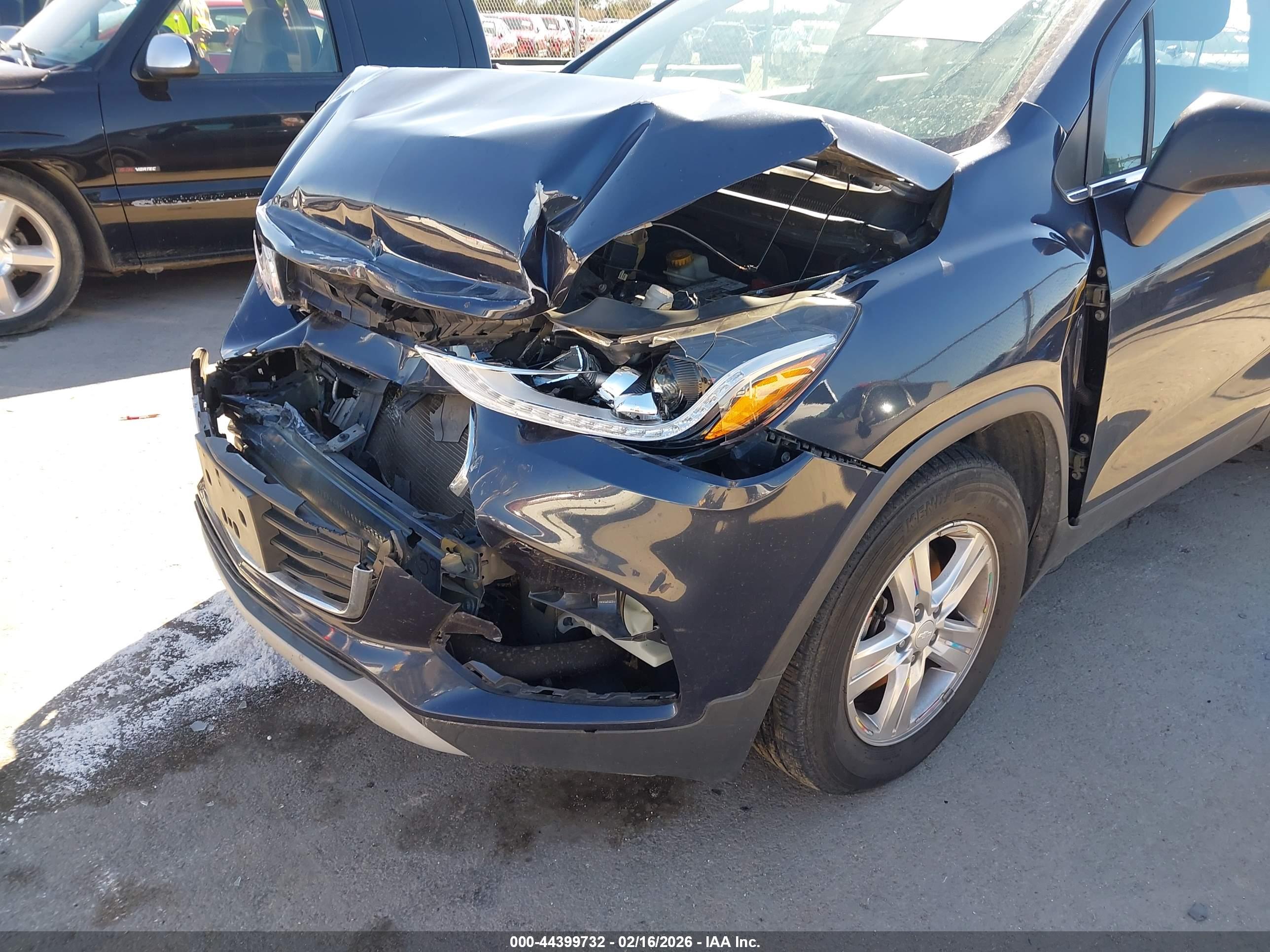 CHEVROLET TRAX image 6