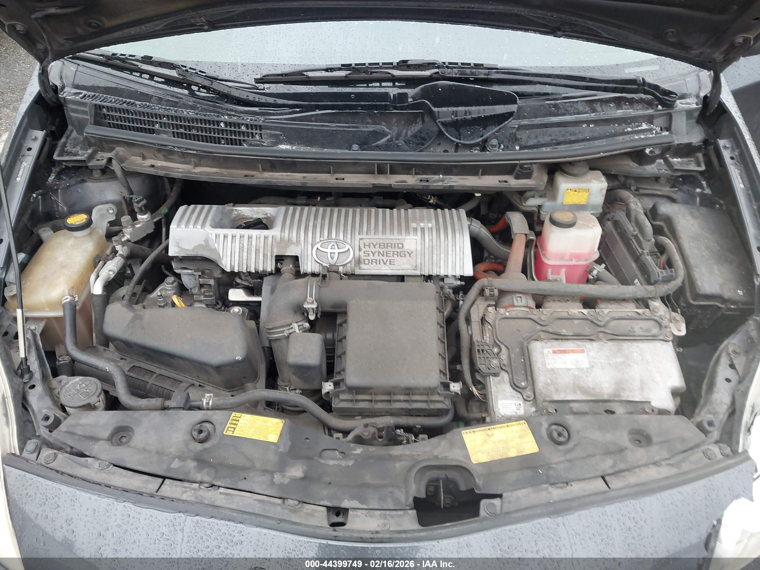 TOYOTA PRIUS image 10
