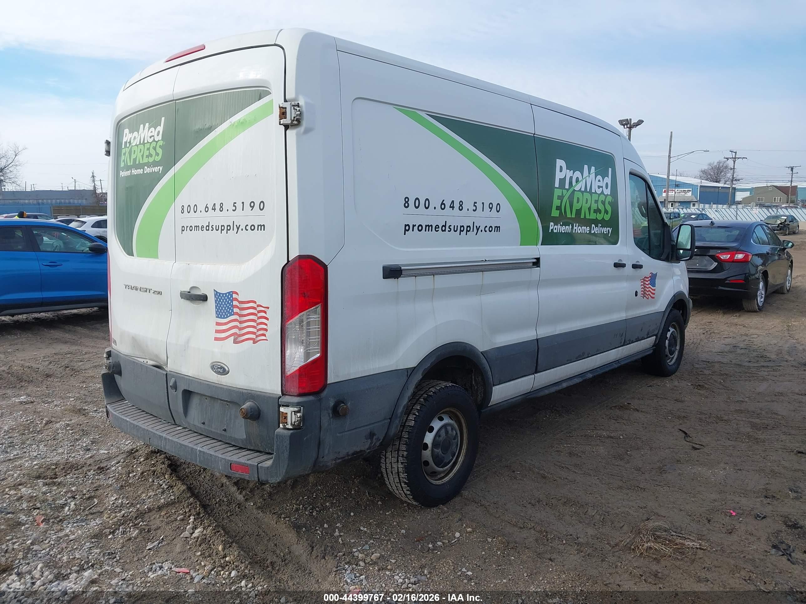 FORD TRANSIT-250 image 4