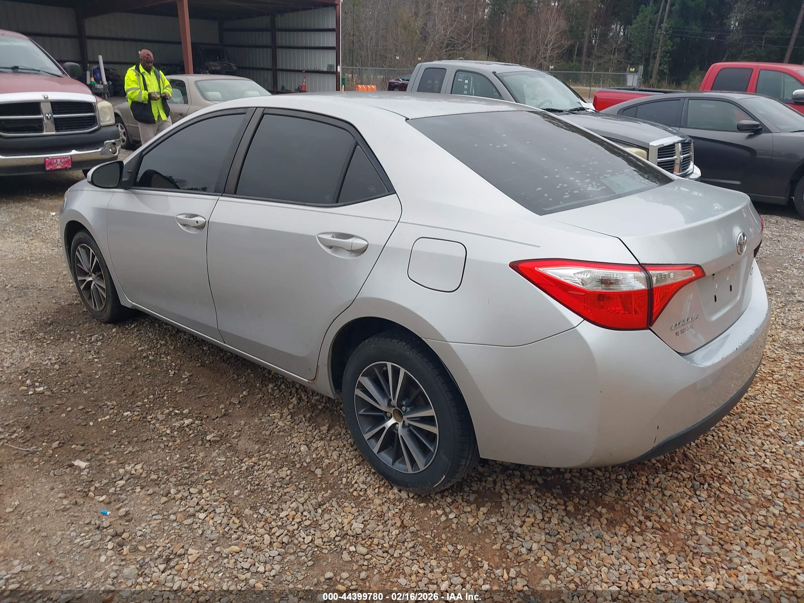 TOYOTA COROLLA image 3