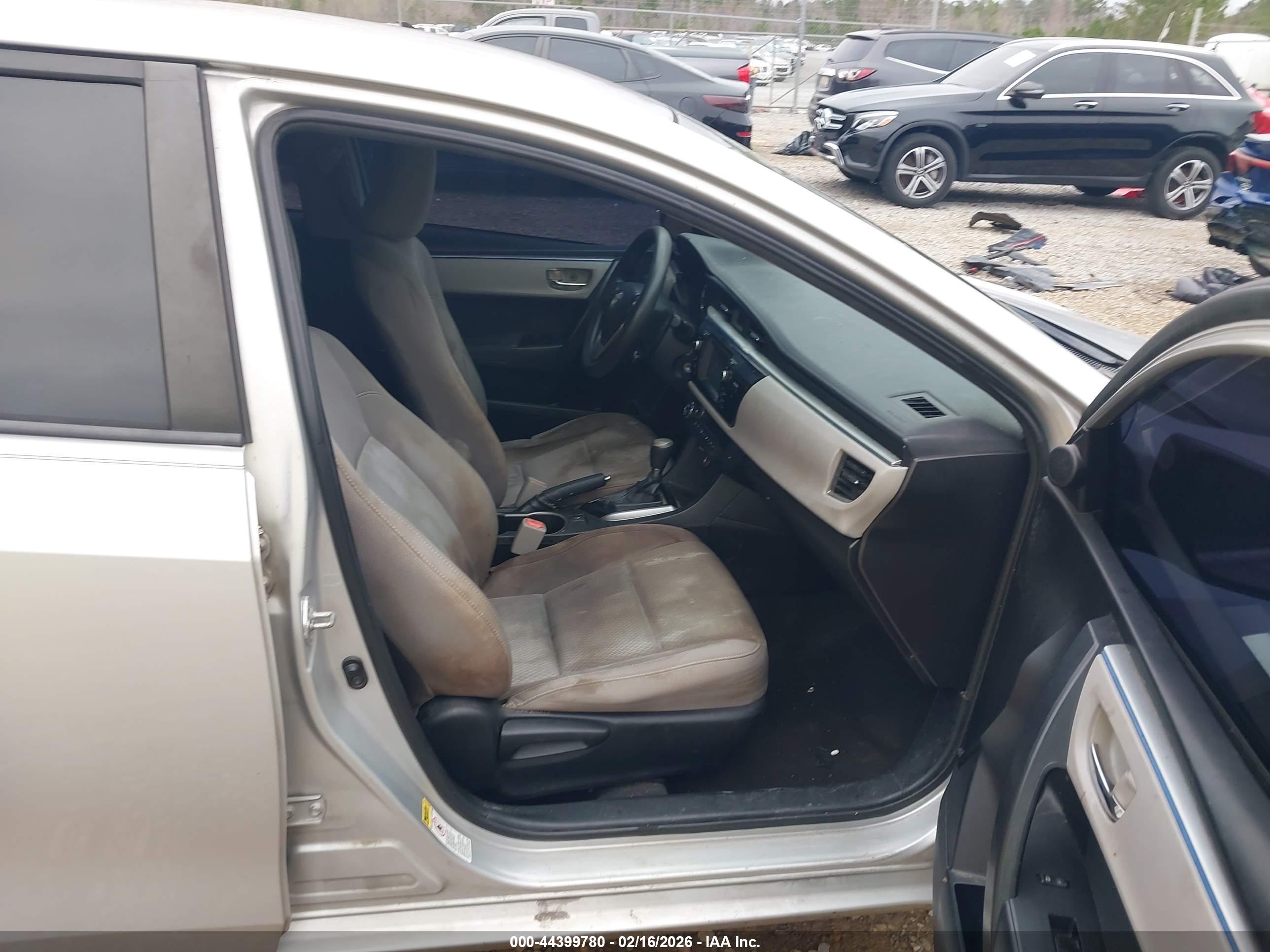 TOYOTA COROLLA image 5