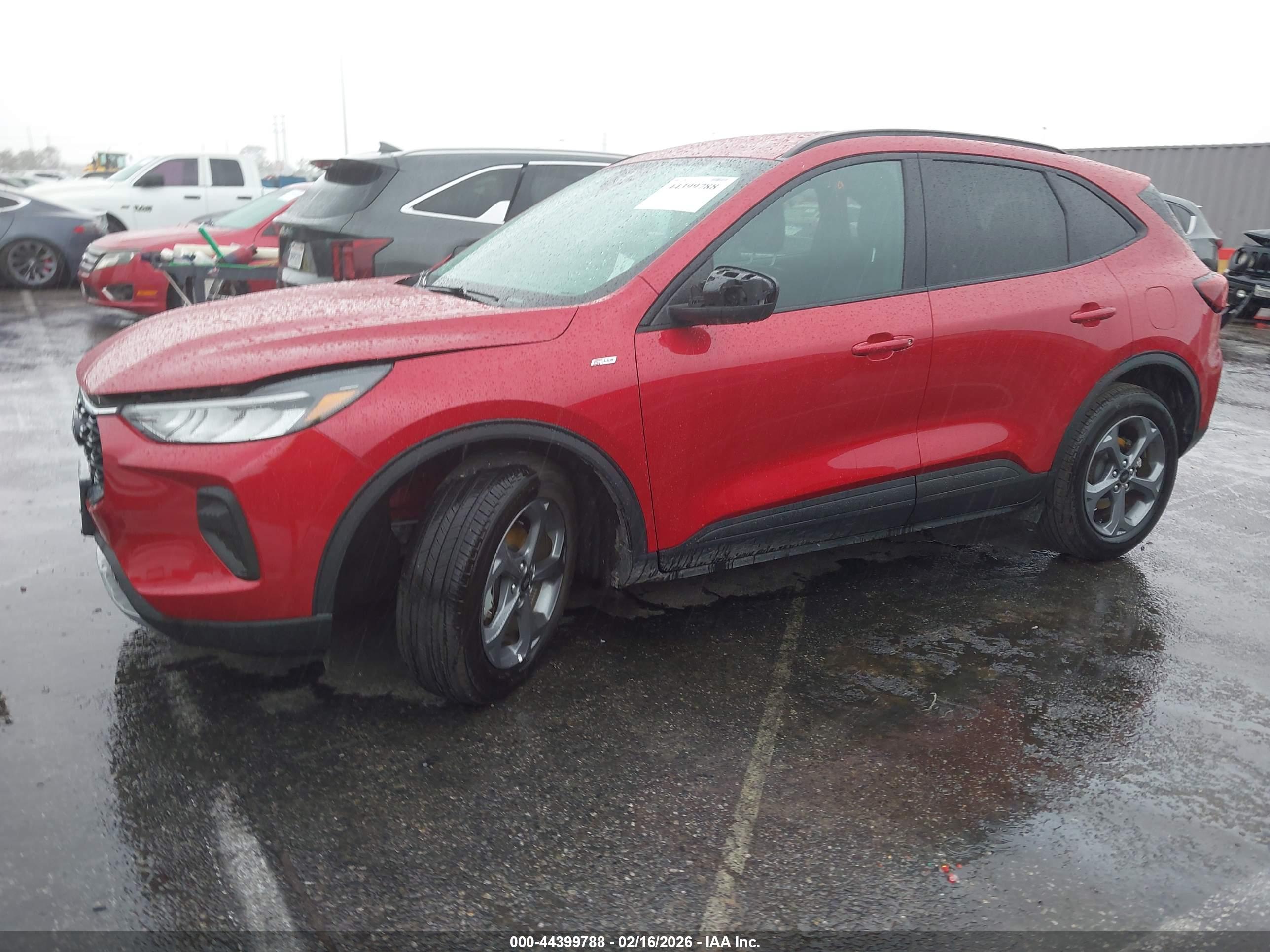 FORD ESCAPE image 2