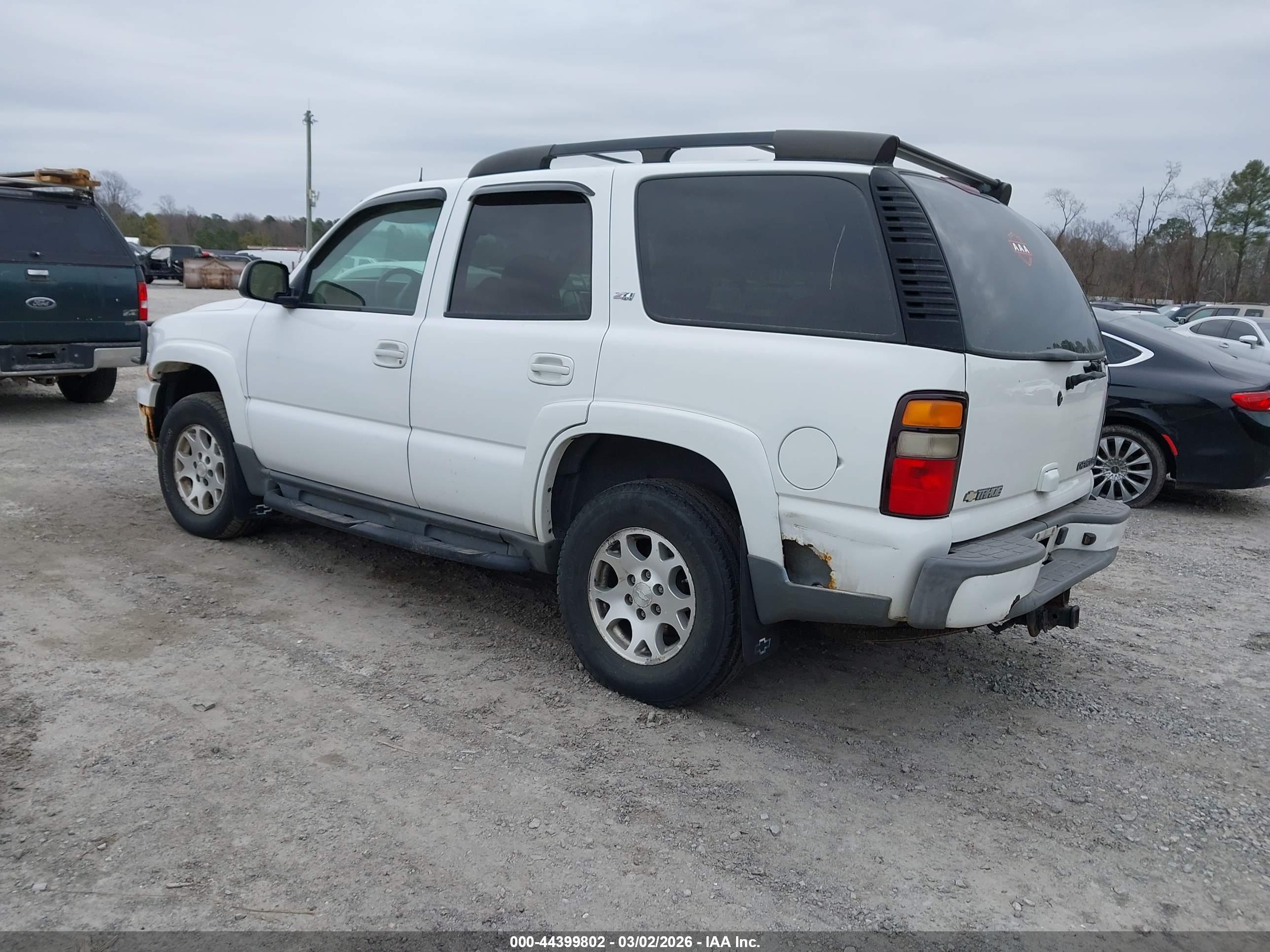 CHEVROLET TAHOE image 3