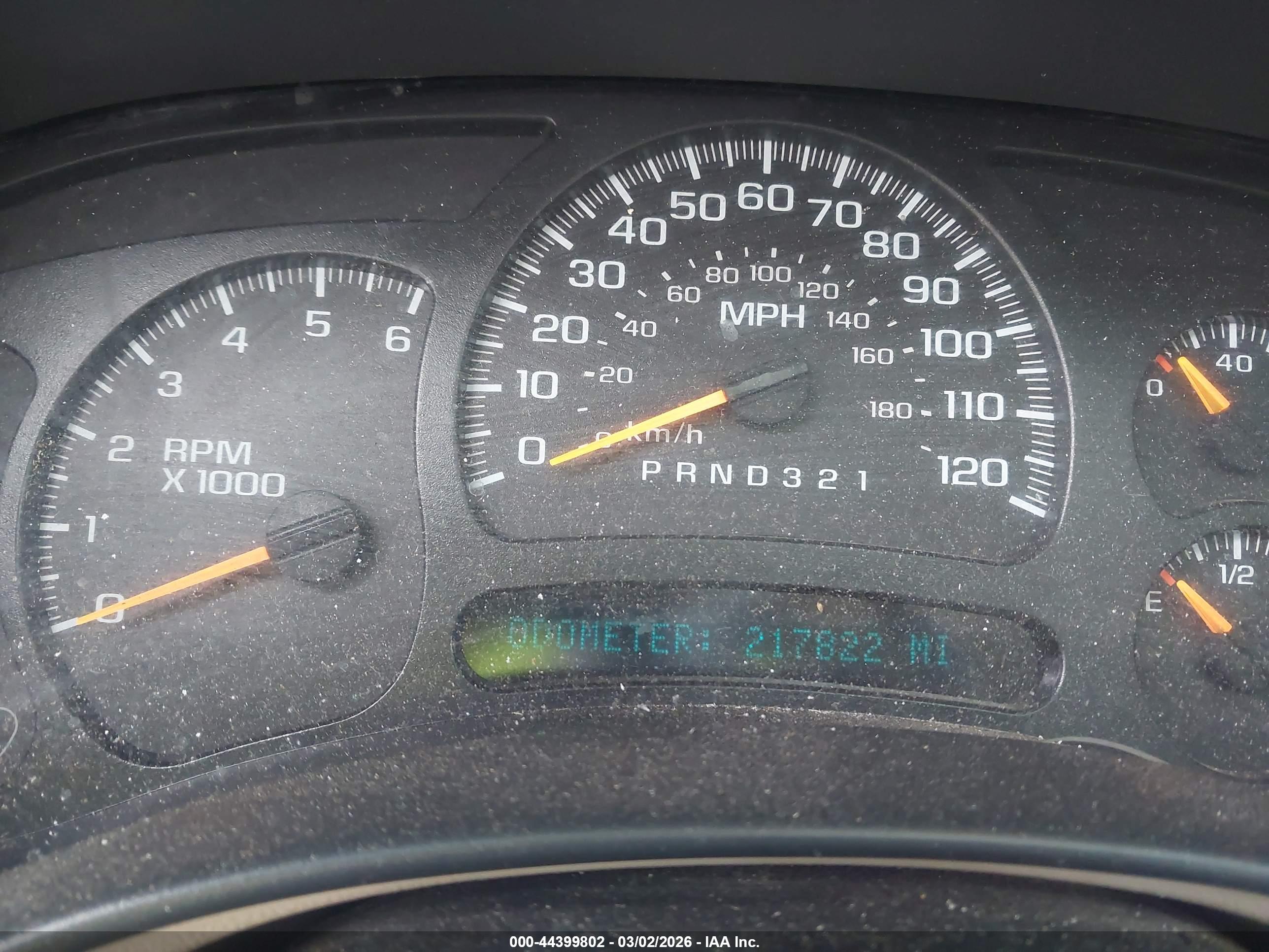 CHEVROLET TAHOE image 7