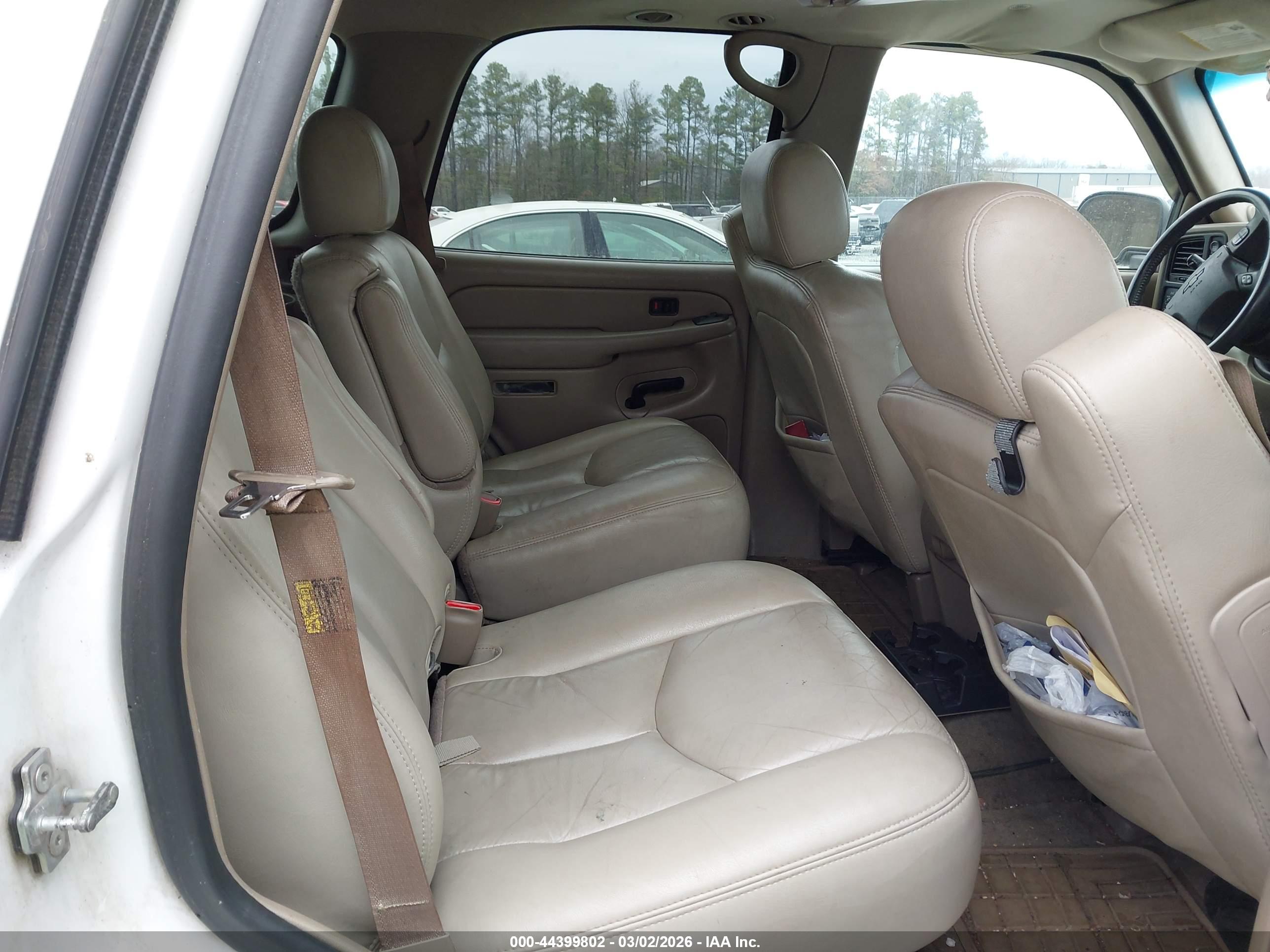 CHEVROLET TAHOE image 8