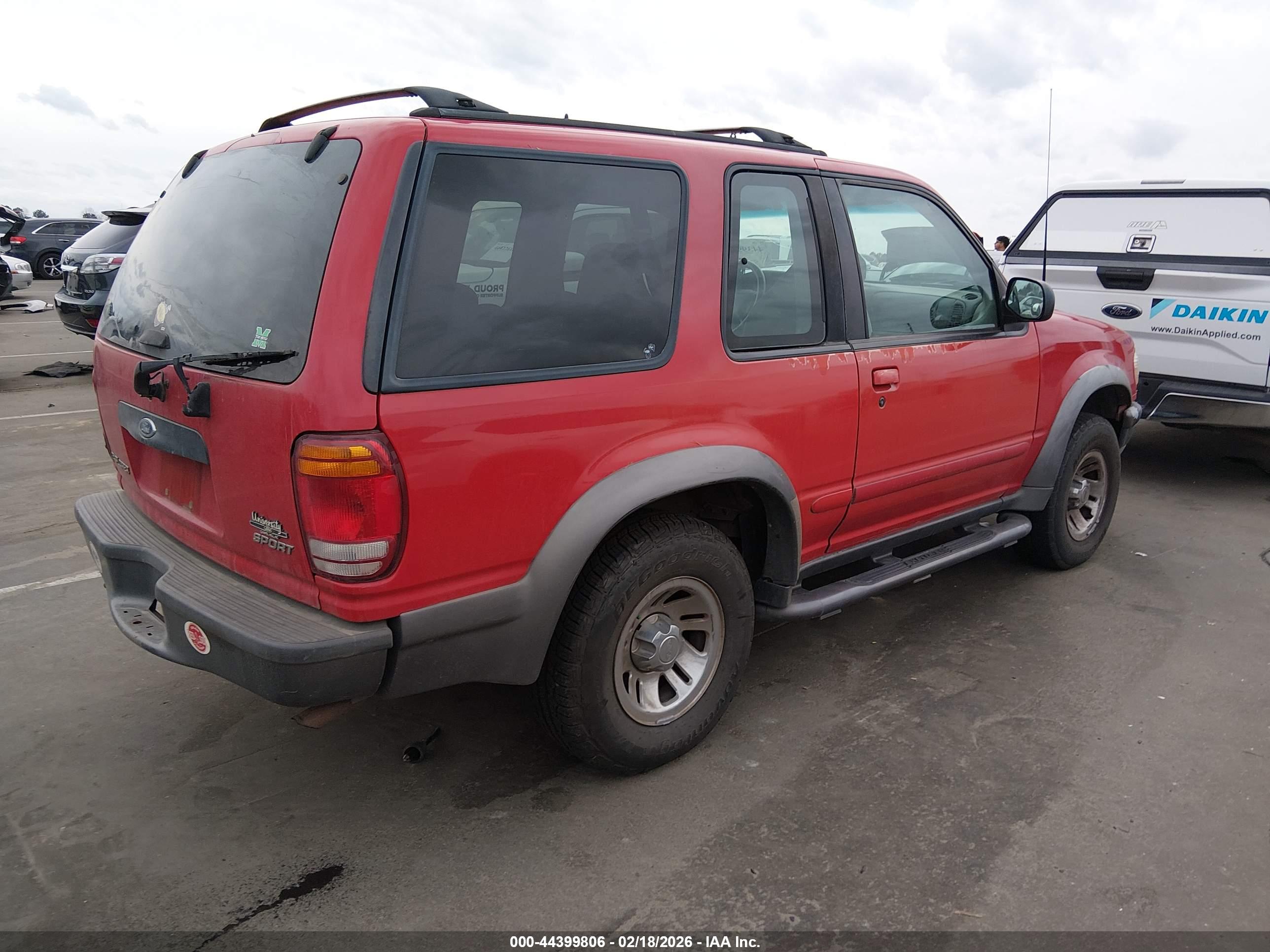 FORD EXPLORER image 4