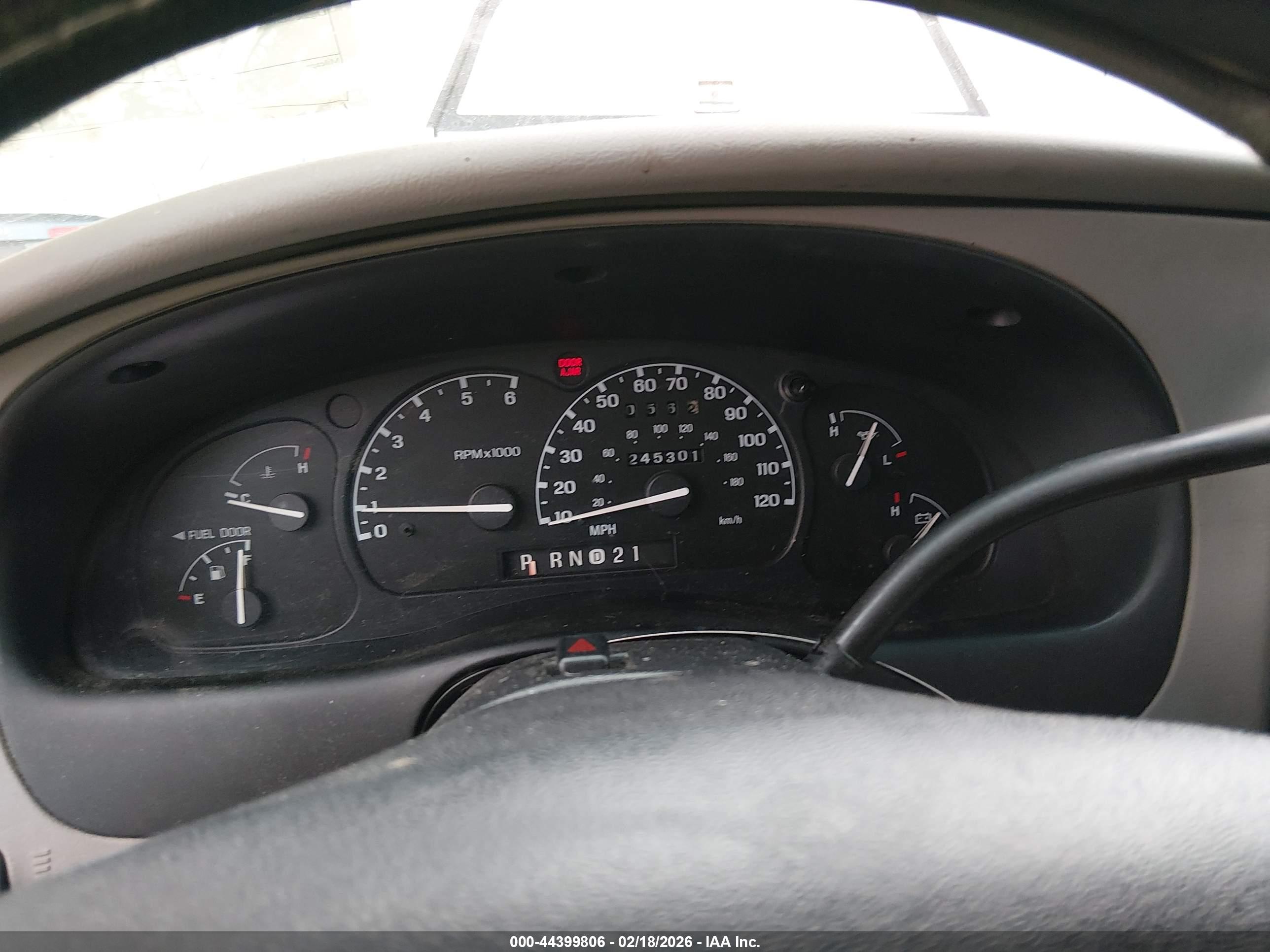 FORD EXPLORER image 7