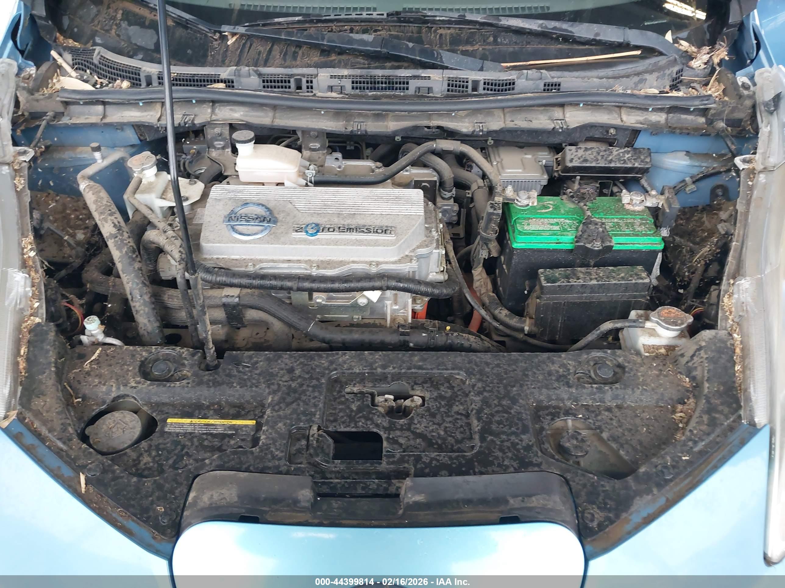 NISSAN LEAF image 10