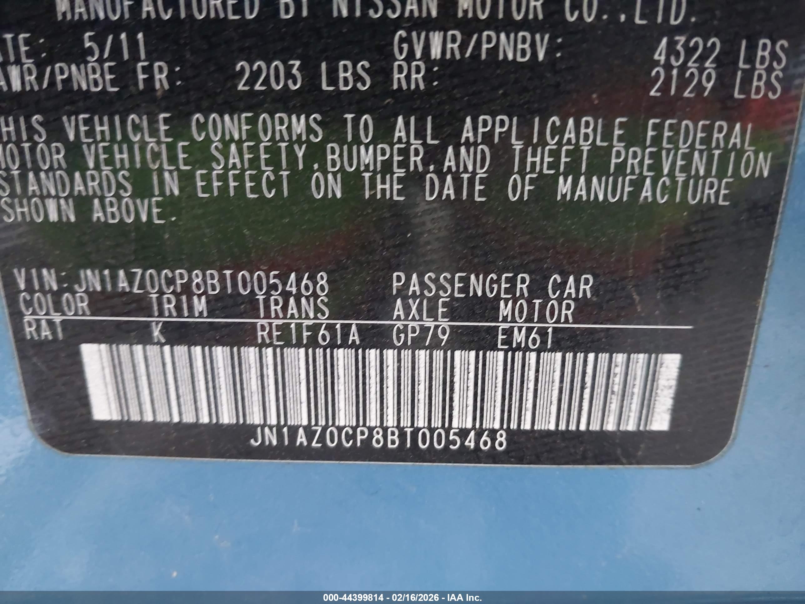 NISSAN LEAF image 9
