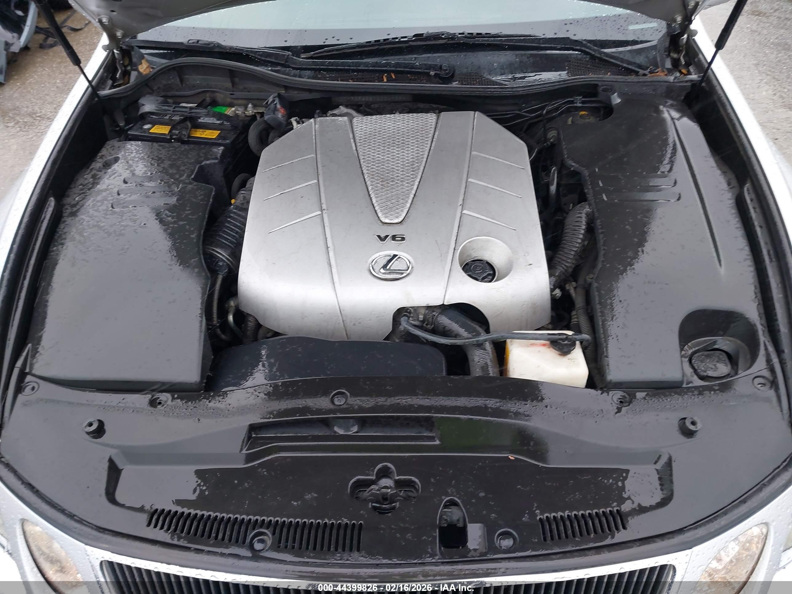 LEXUS GS image 10