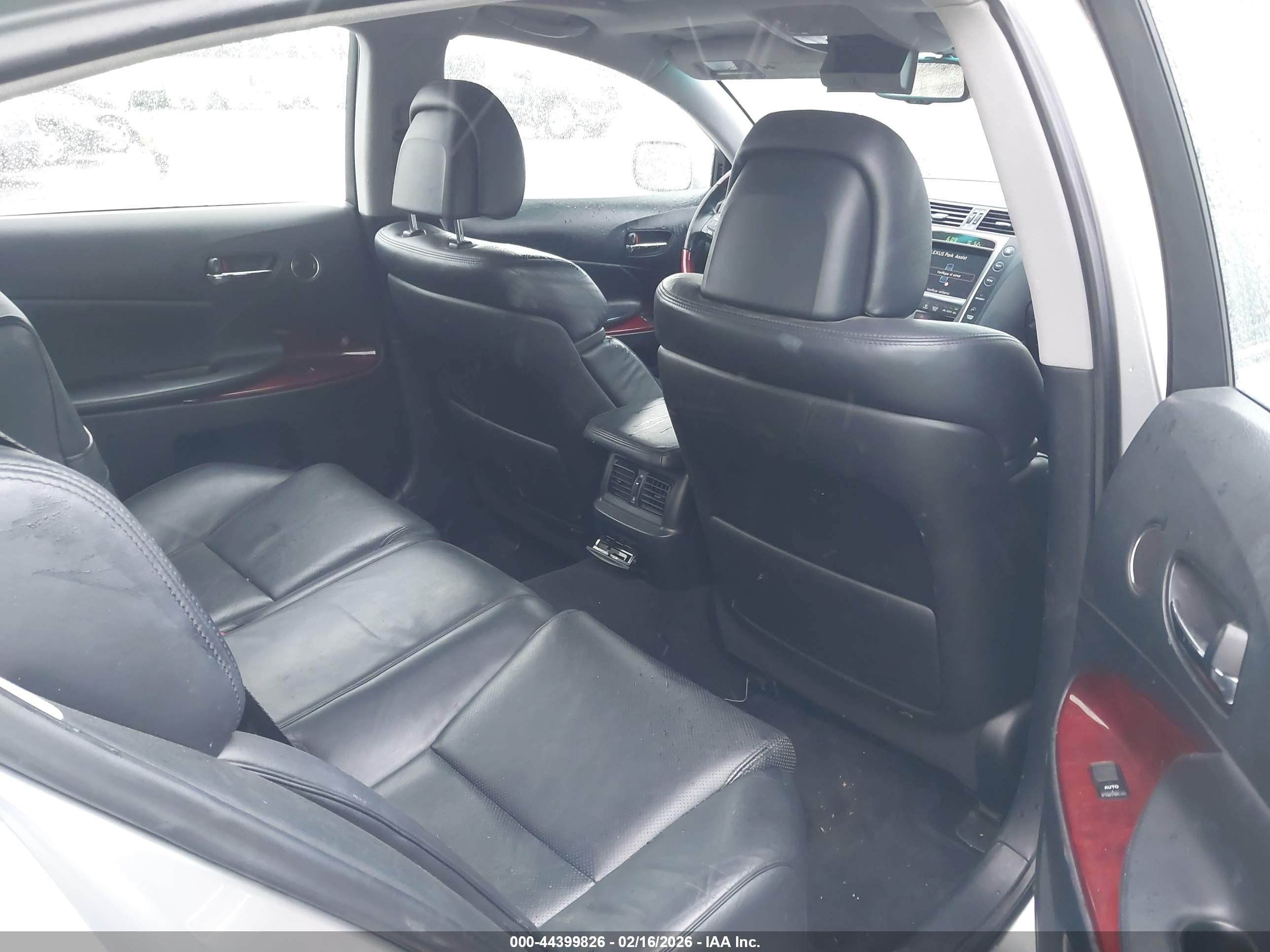 LEXUS GS image 8