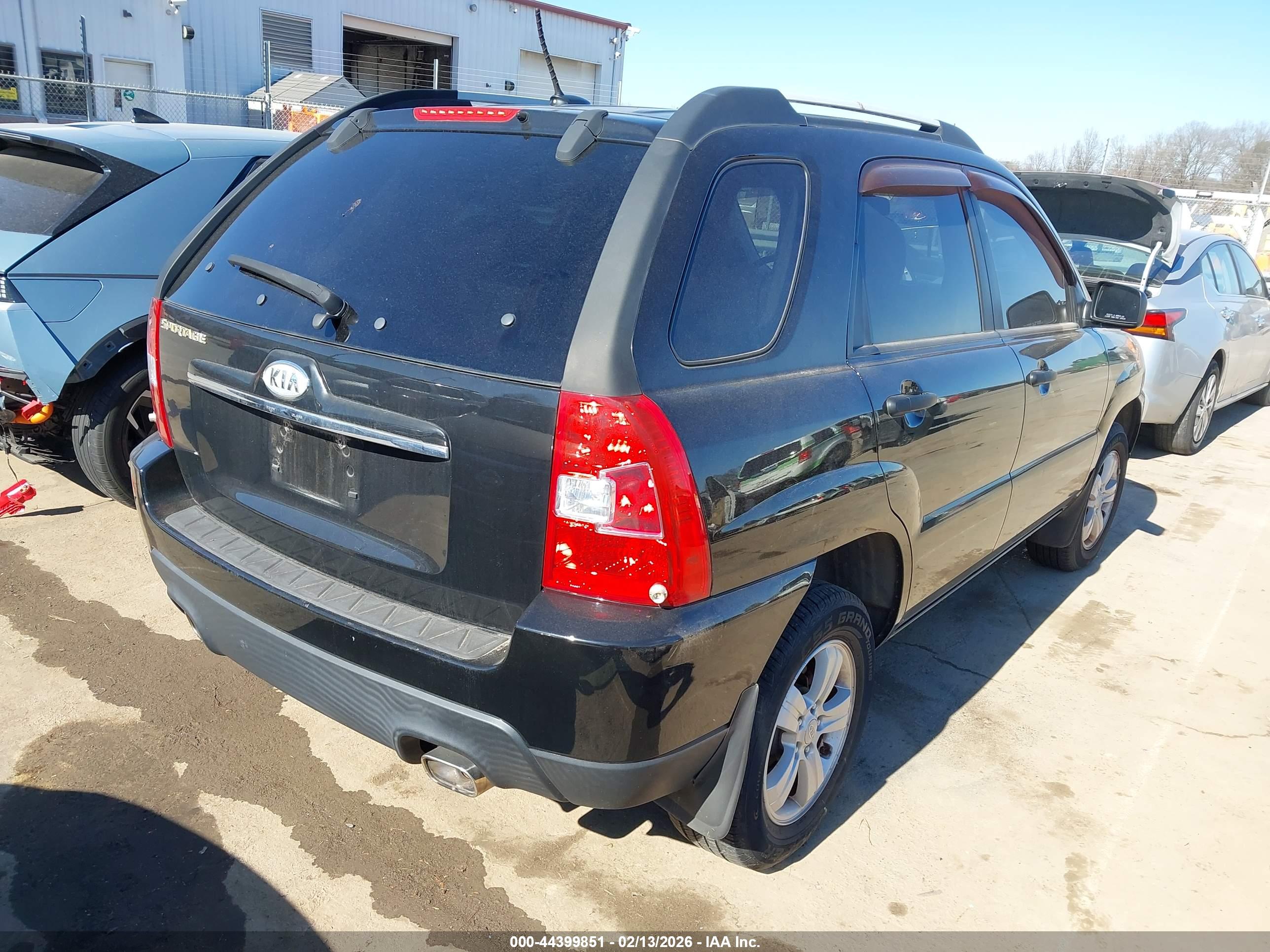 KIA SPORTAGE image 4
