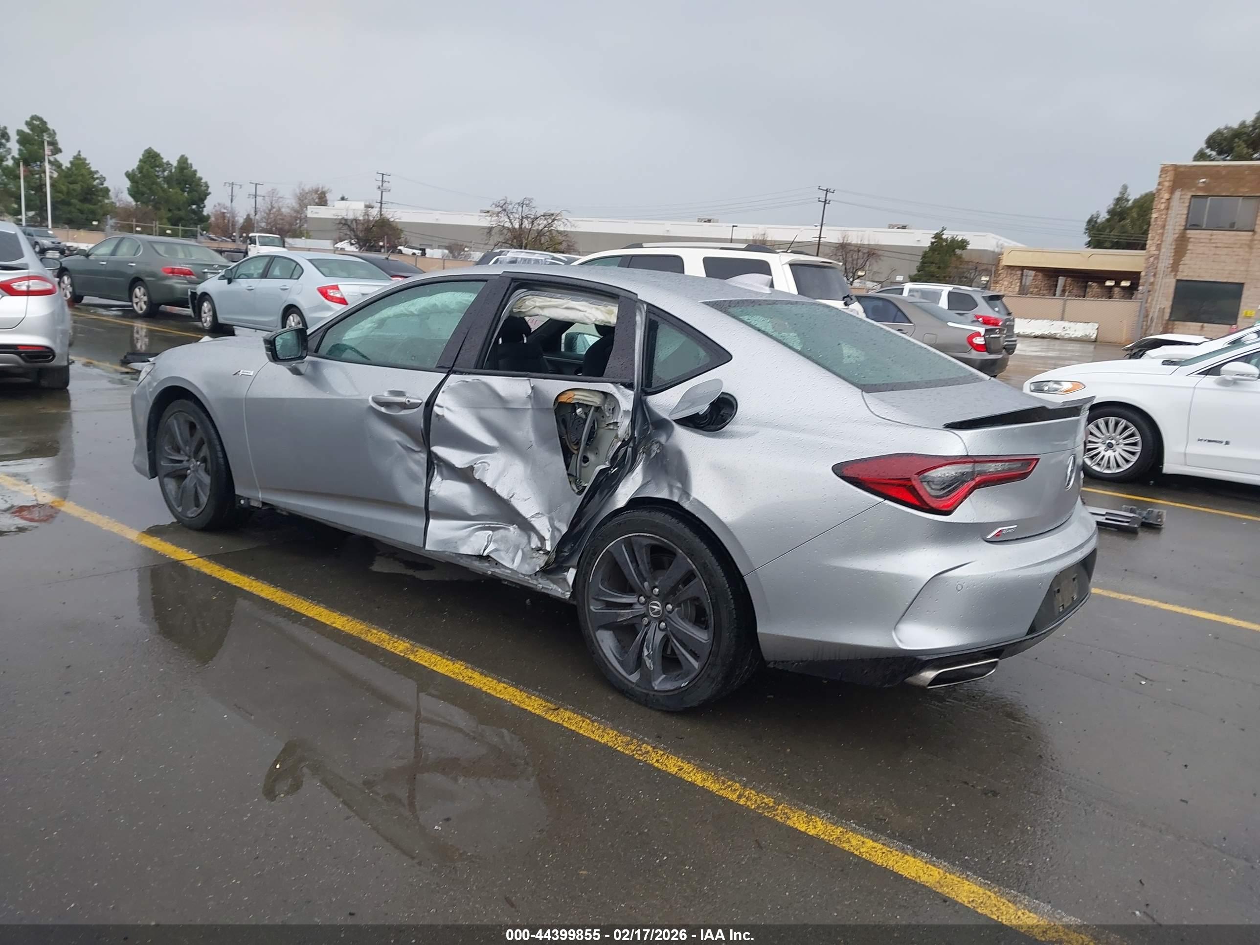 ACURA TLX image 3