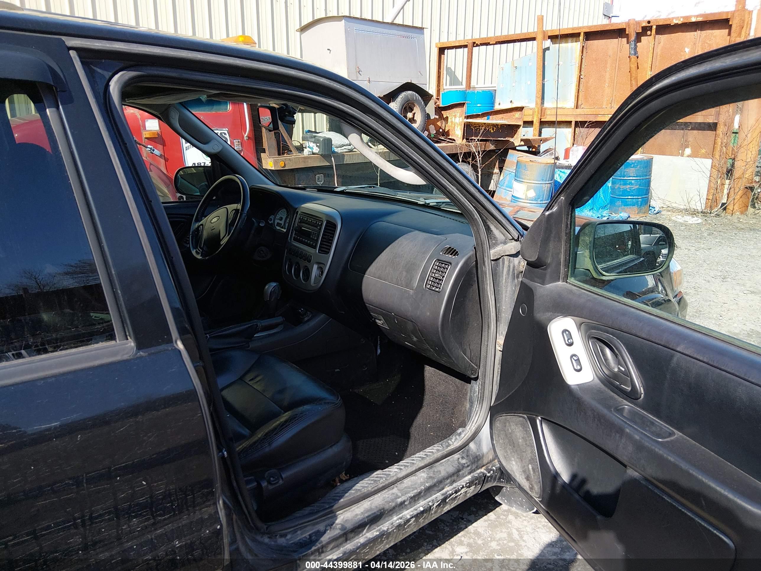 FORD ESCAPE image 5