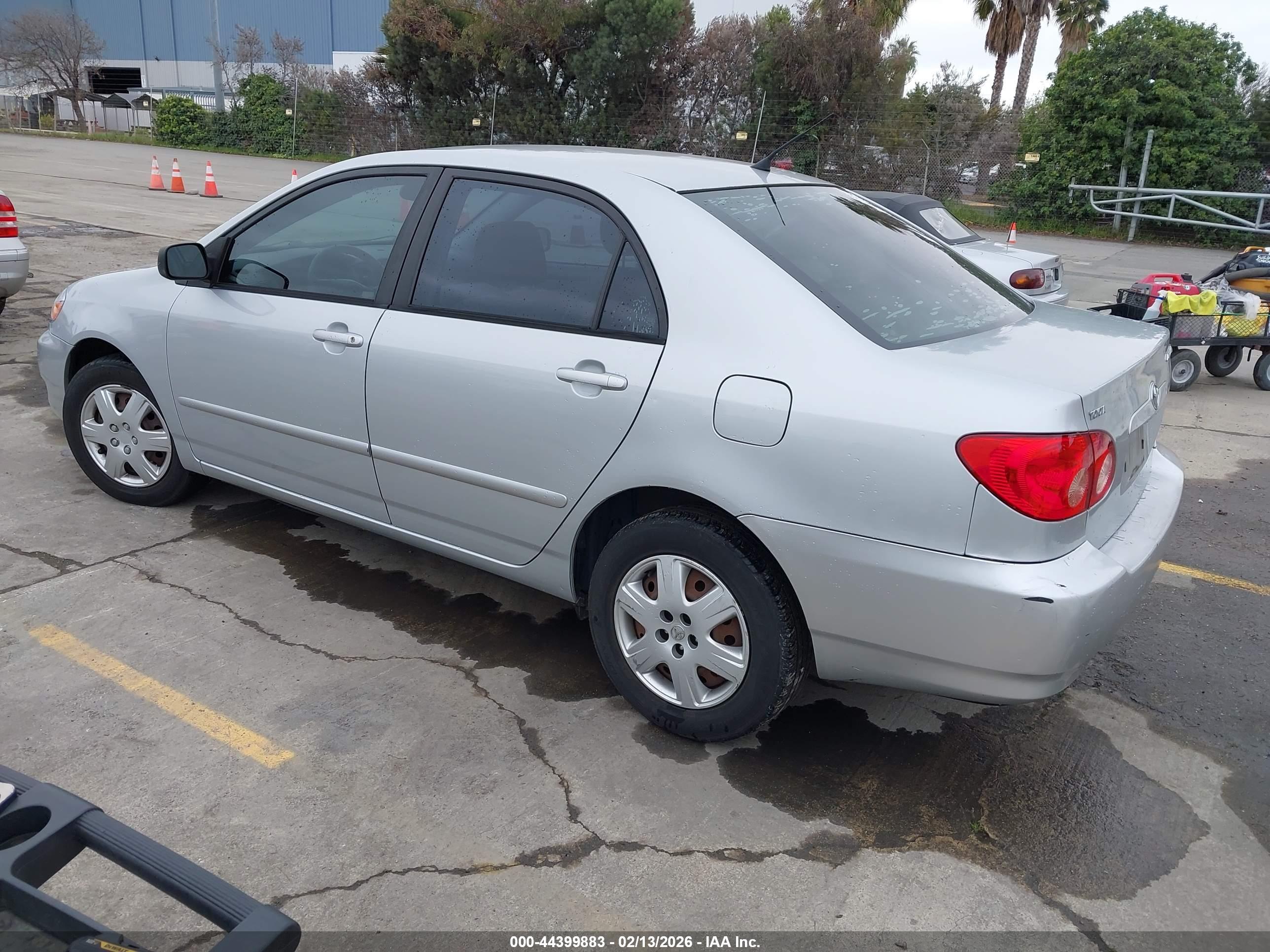 TOYOTA COROLLA image 3