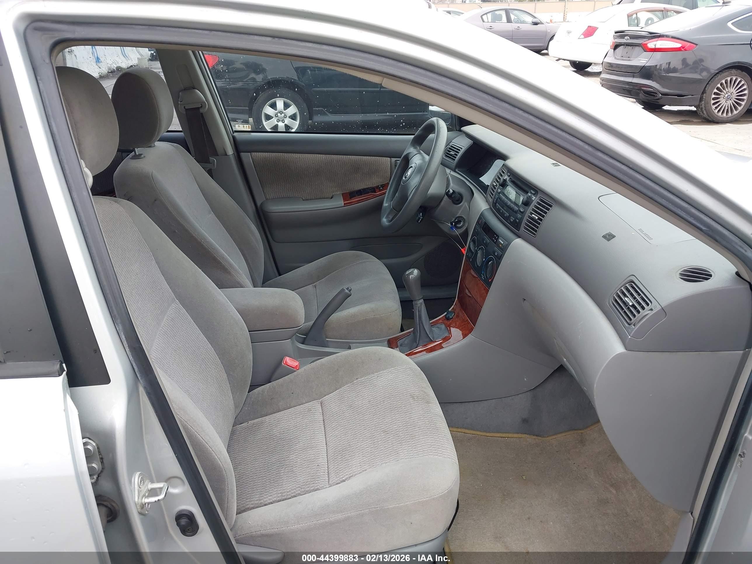 TOYOTA COROLLA image 5