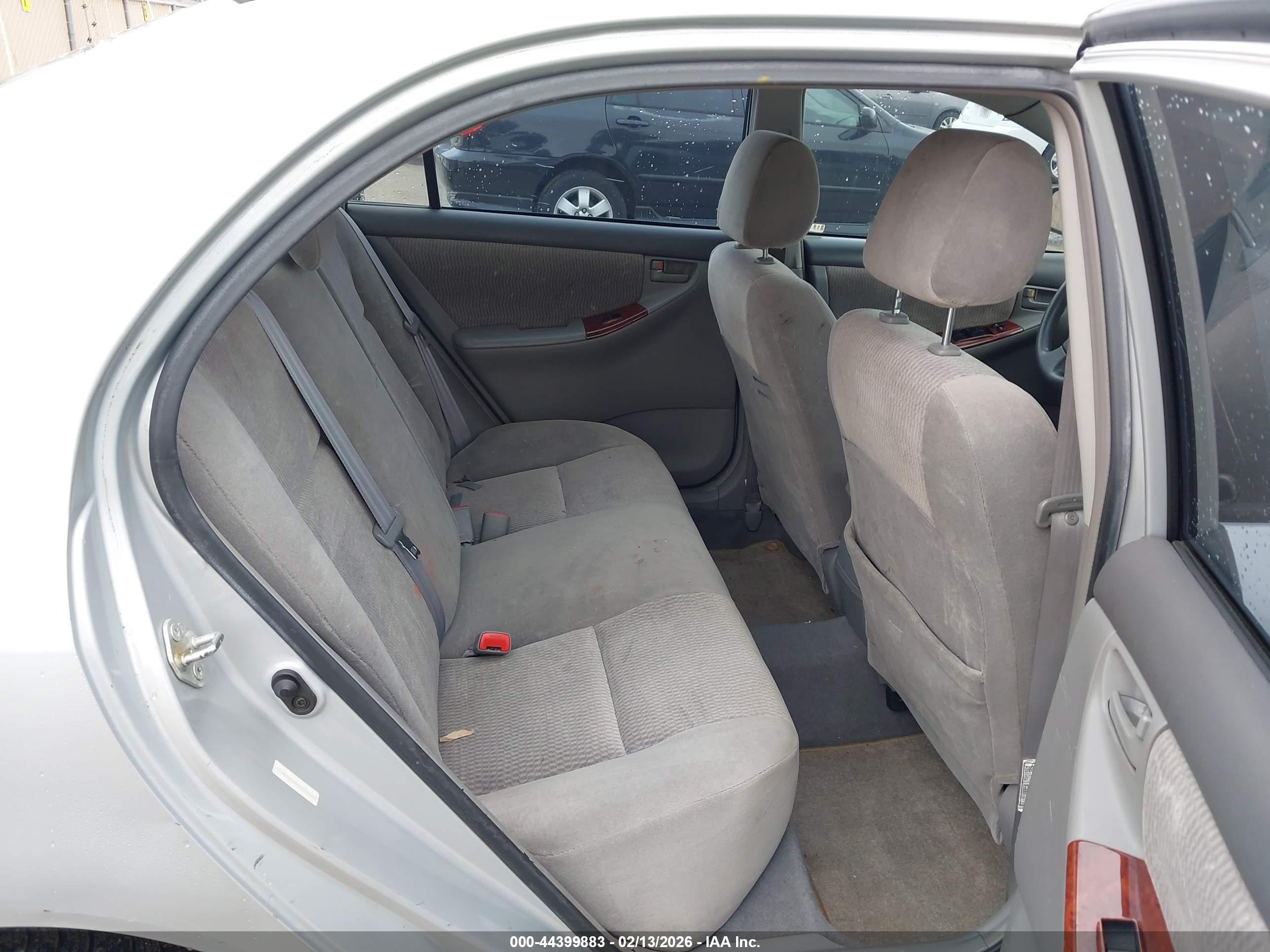 TOYOTA COROLLA image 8